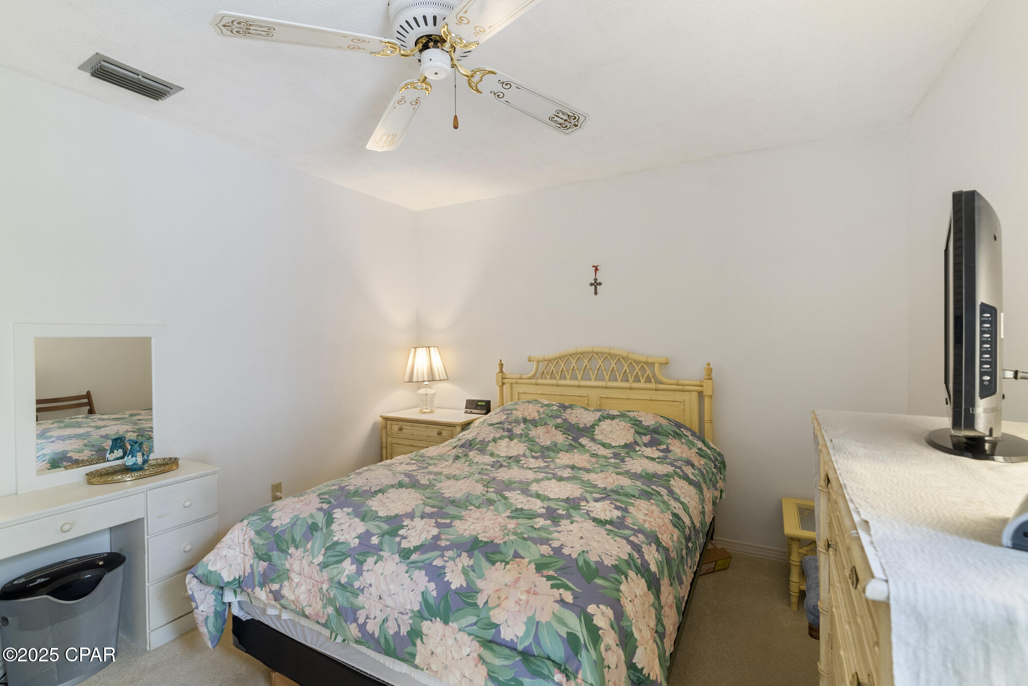 Cn3bpmihktfcqr6k1zdy3j04otlar9jqymuprlv4u W