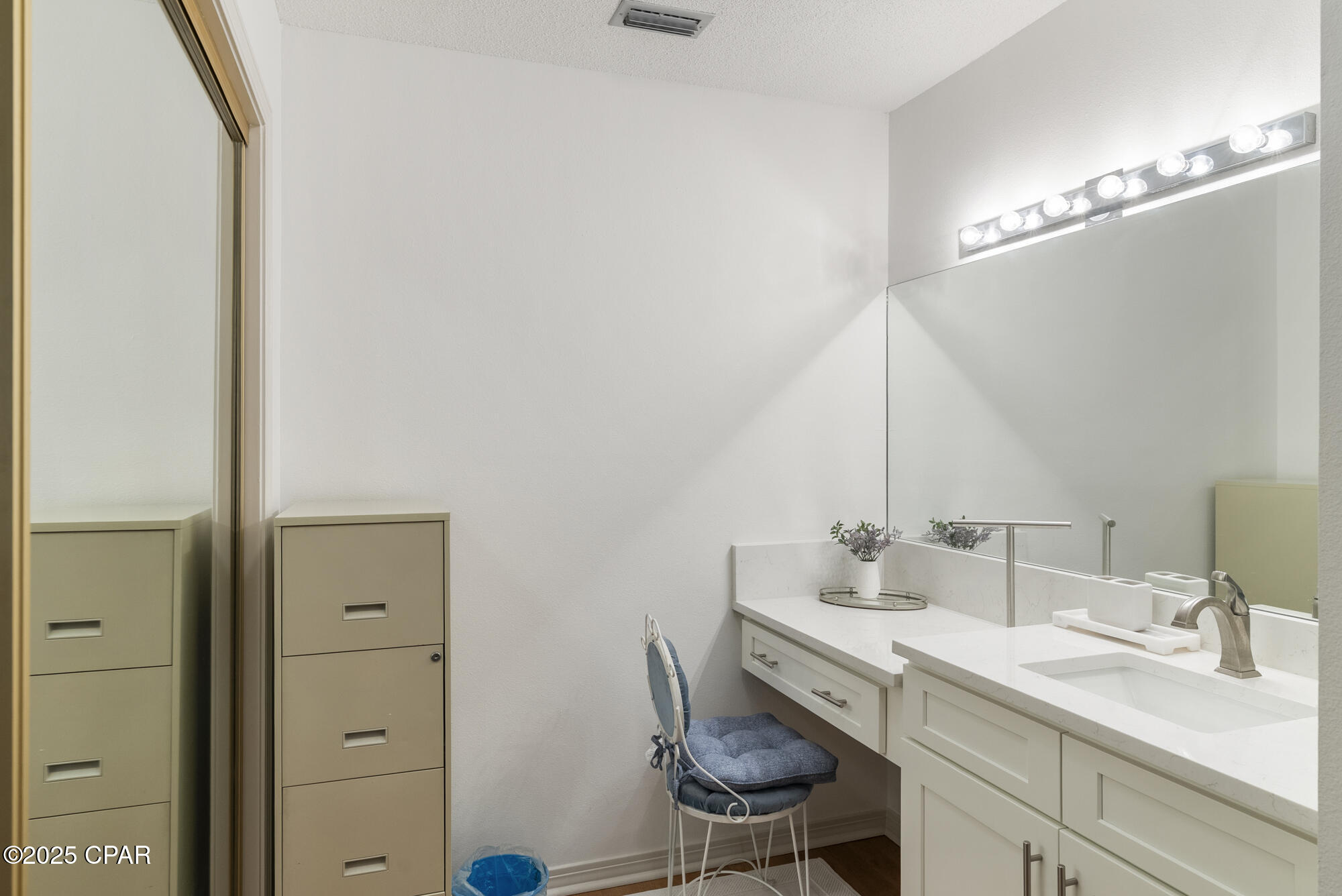 Image 30 For 3877 Merger Drive