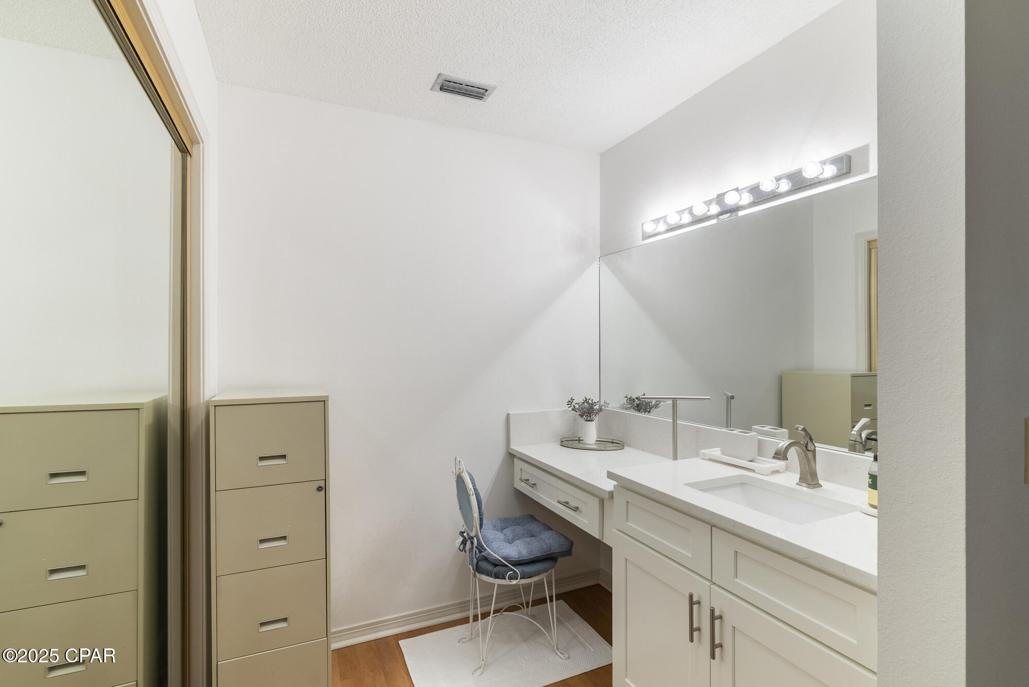 Image 33 For 3877 Merger Drive