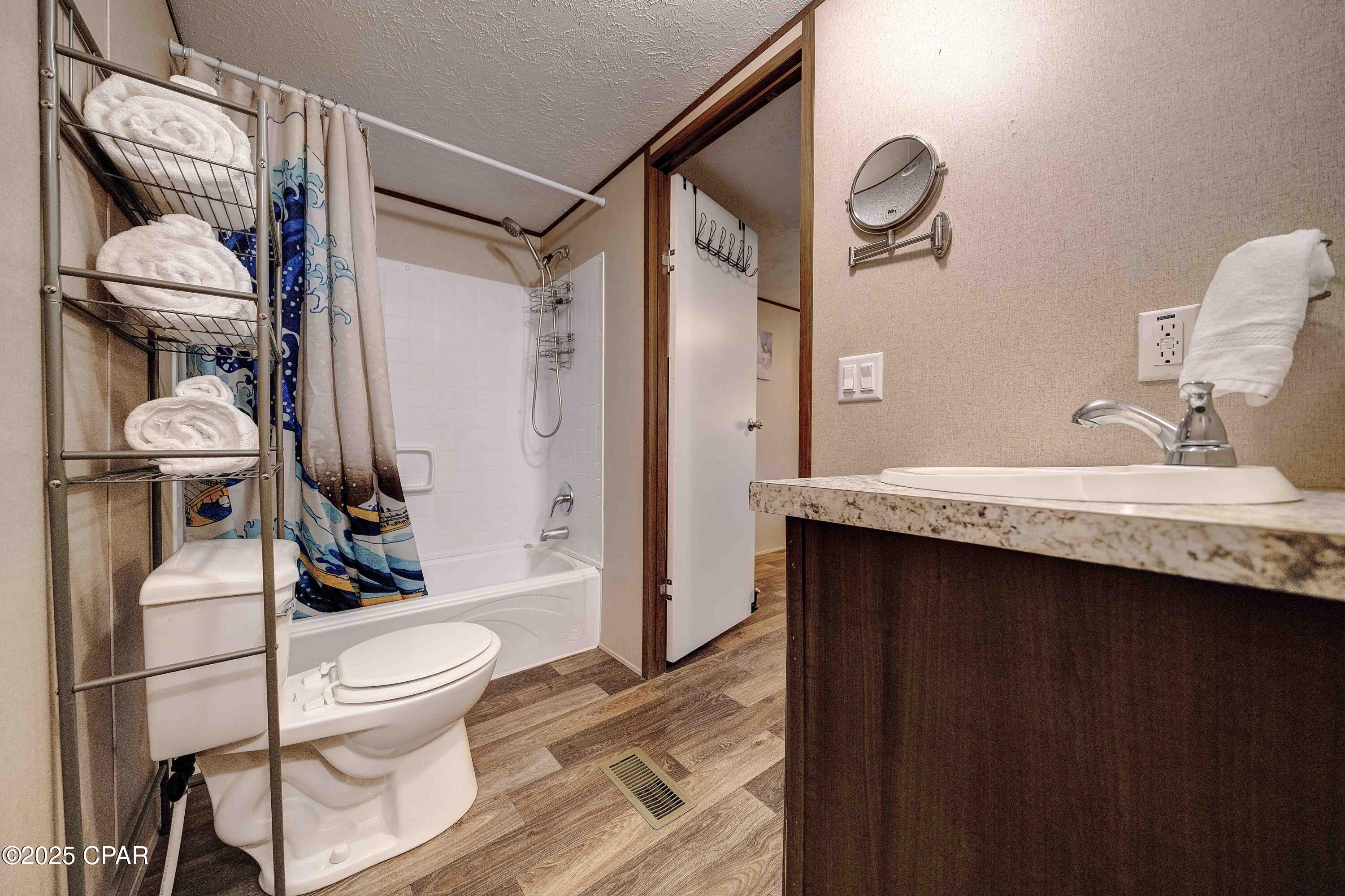 Cxyxsuw5ei_jwbzn7eqqzjv Vfx7miuzmylekkewvdm