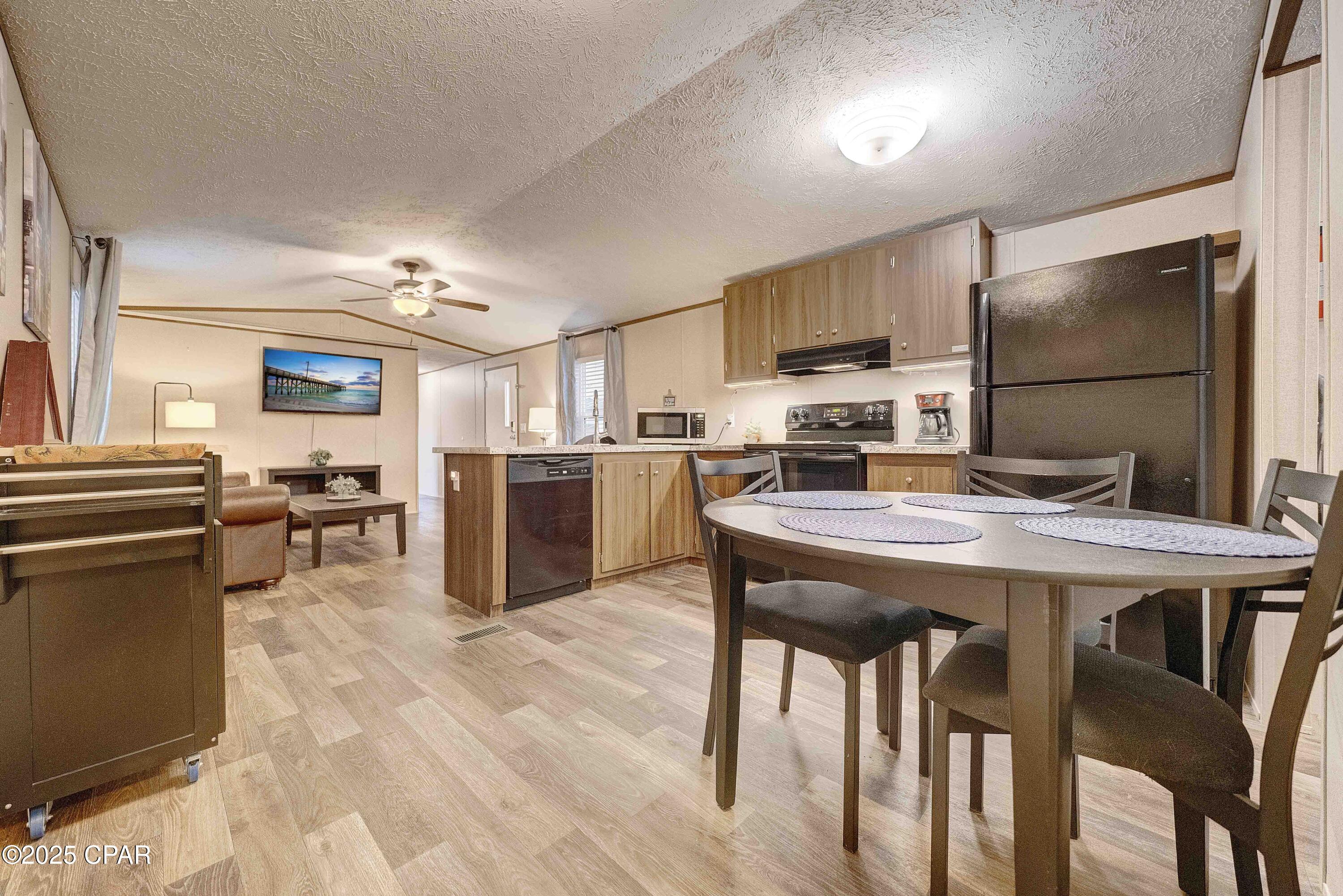 Twjai_zm05jfjn5cjk44ztasttrj4jn9e2_bhfqbrle