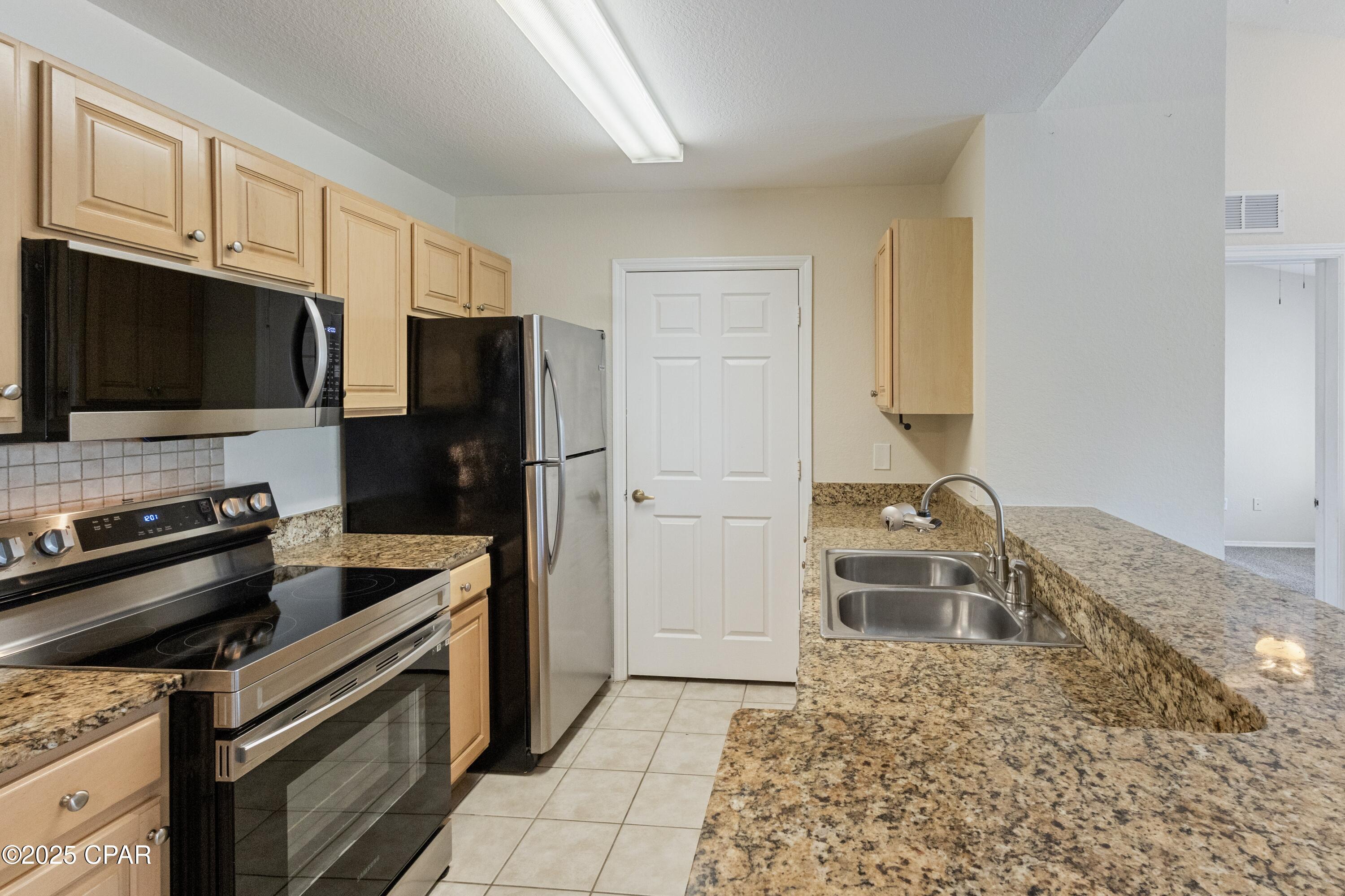 Image 4 For 1109 Lighthouse Road