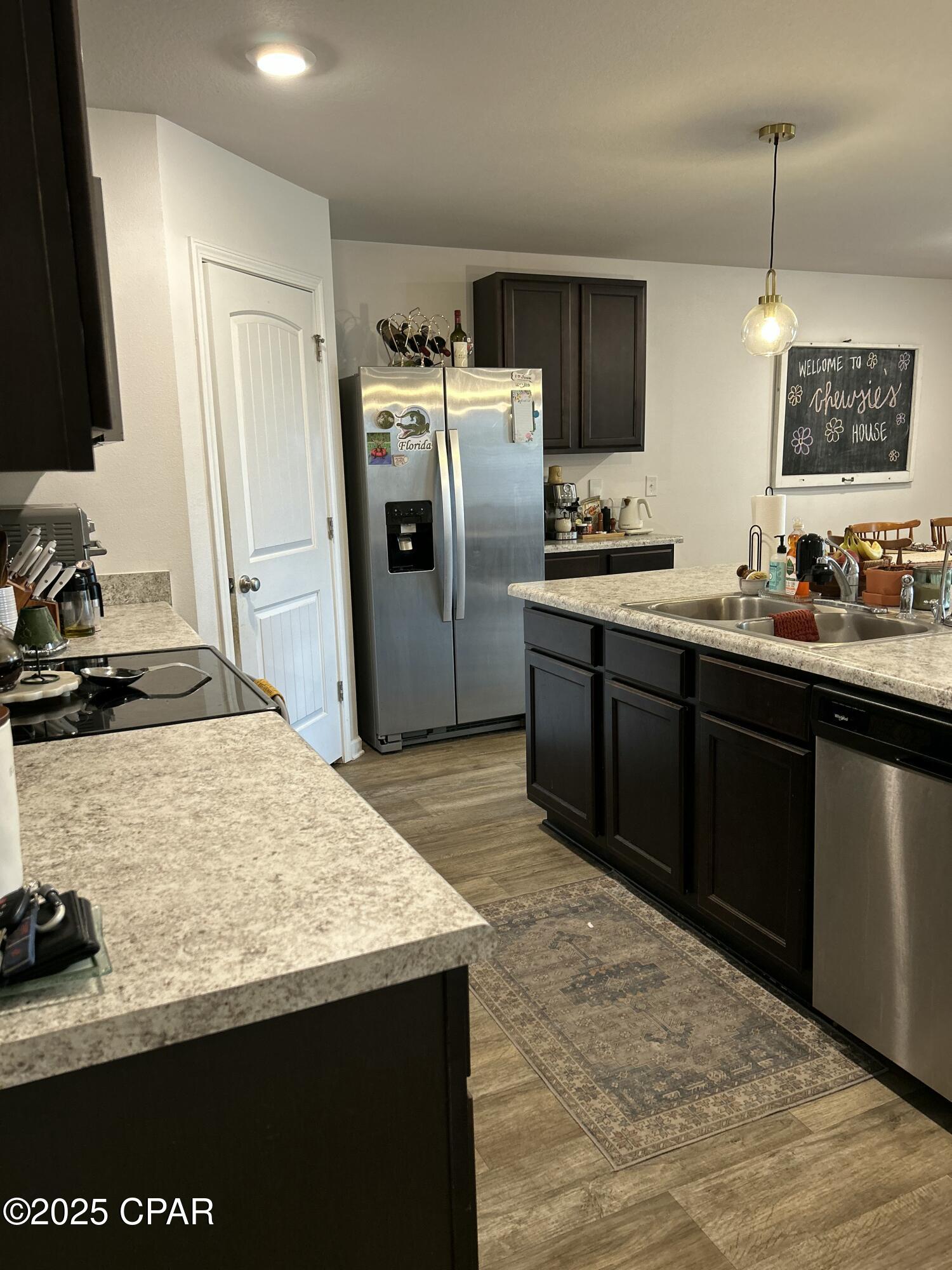 Ydlgq4izhtkacm6n2qnpwbeyhwi1snvb_3r_ukdebwk