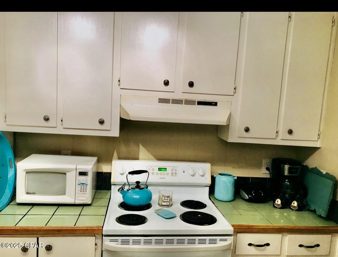 Ayufeseefvi21ixkgqcwkuitz6bhc Yffkjjw1dio00