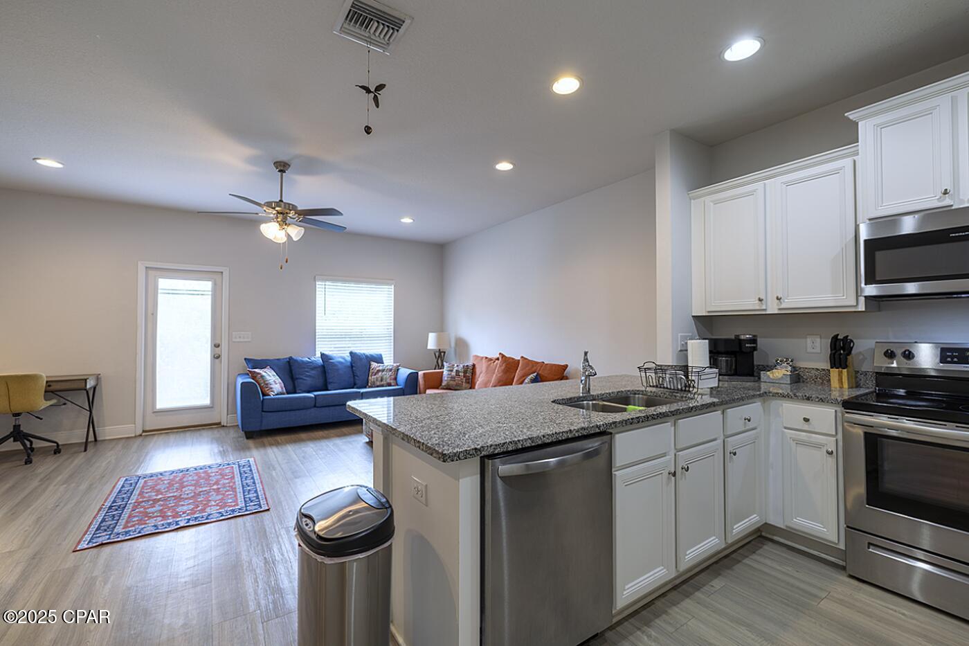 R61zn3tputvnfoggubwns D07jmmaikphqgkwtbxnmc