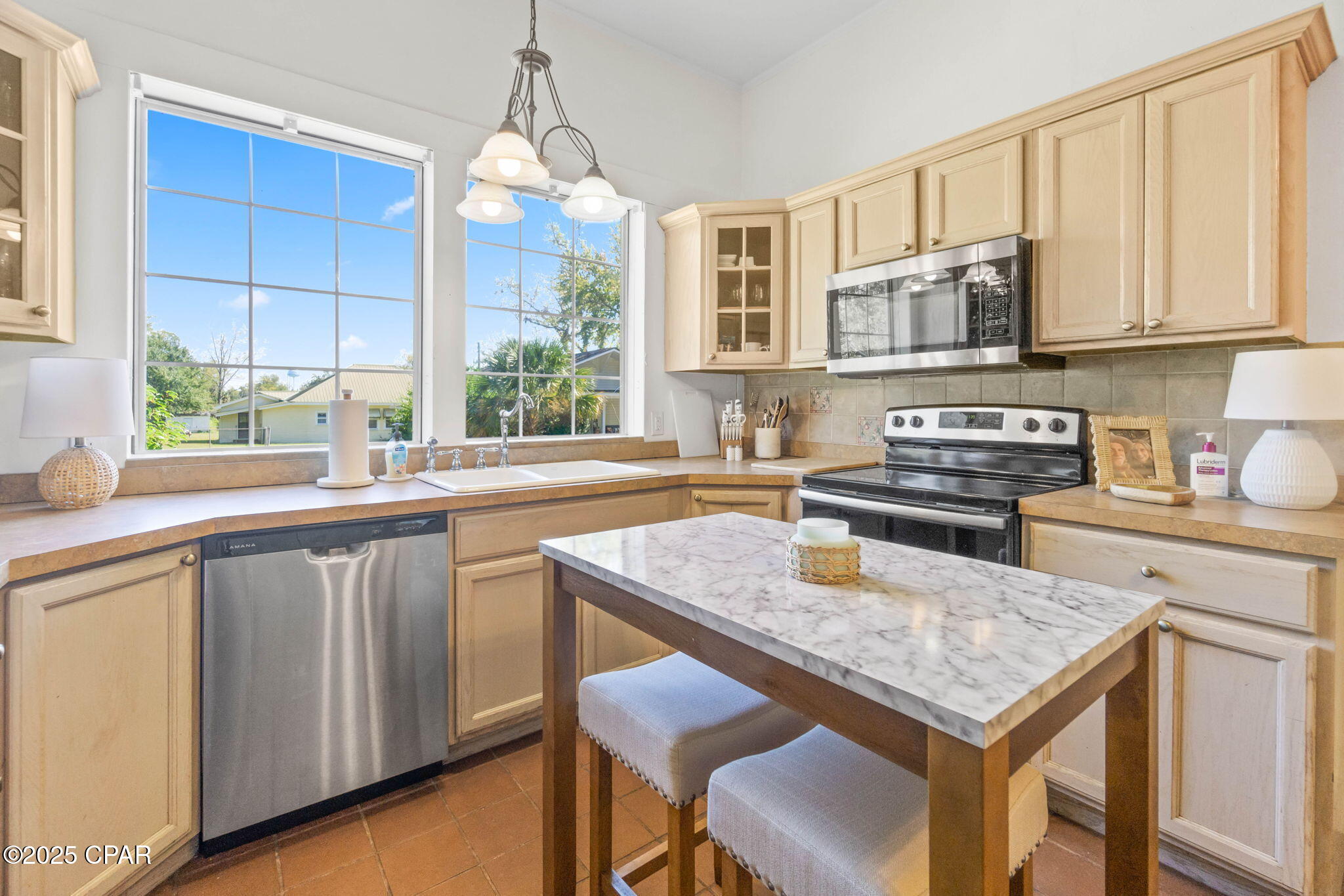 Image 10 For 1322 Coggin Avenue