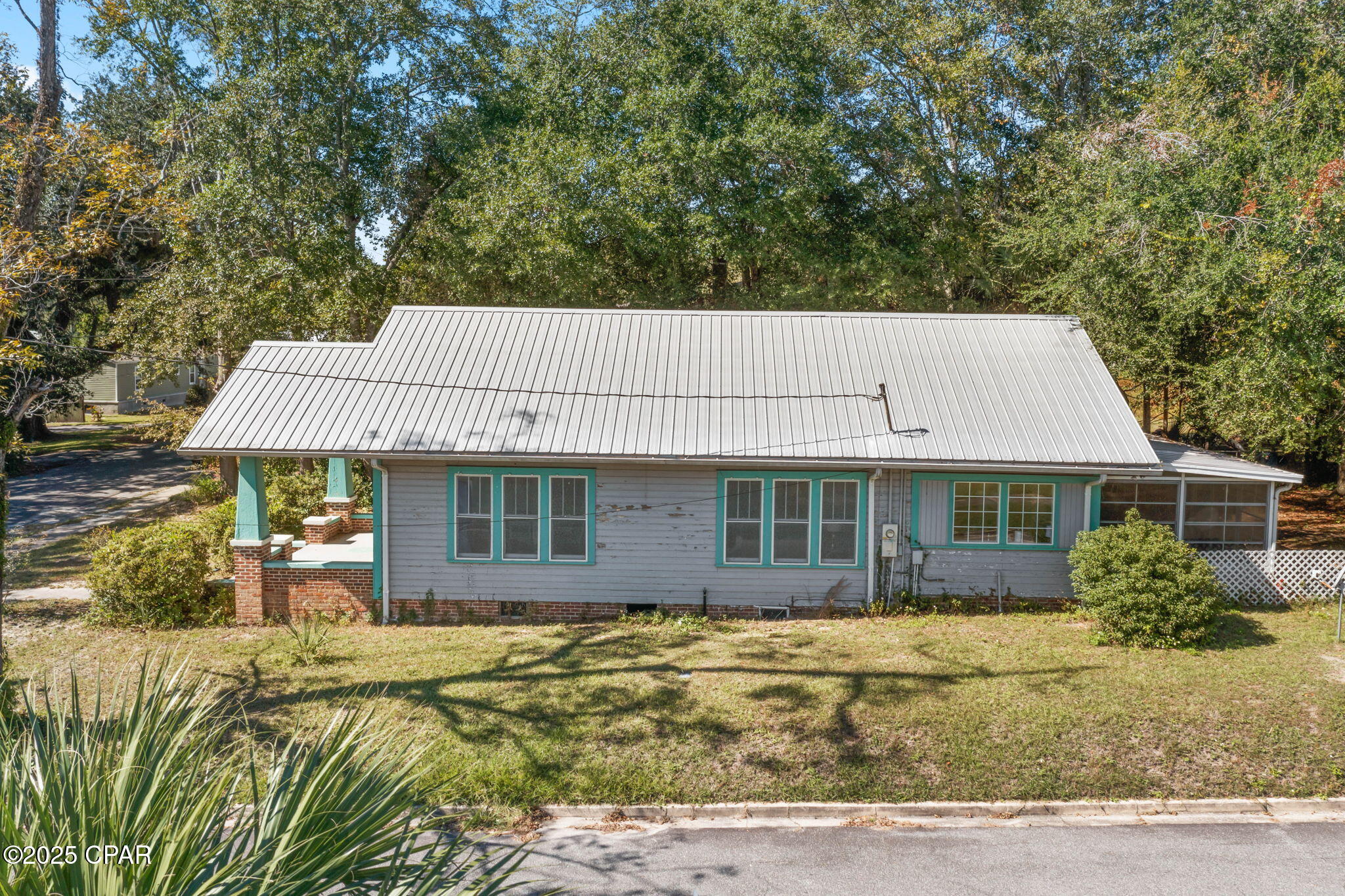 Image 19 For 1322 Coggin Avenue