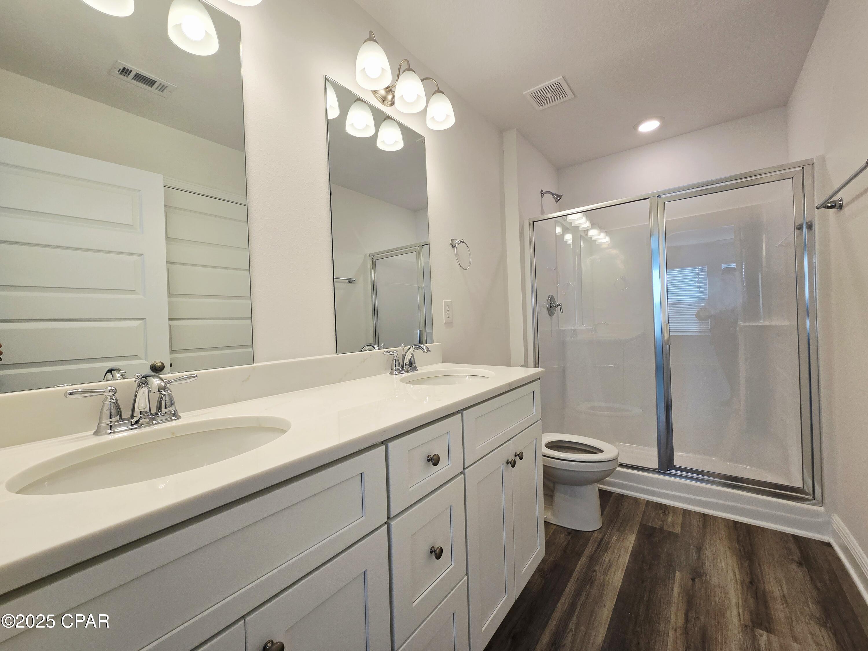 2nevir Bljah9gnh7p5psr7hunlba4ffmhnjzycuiim