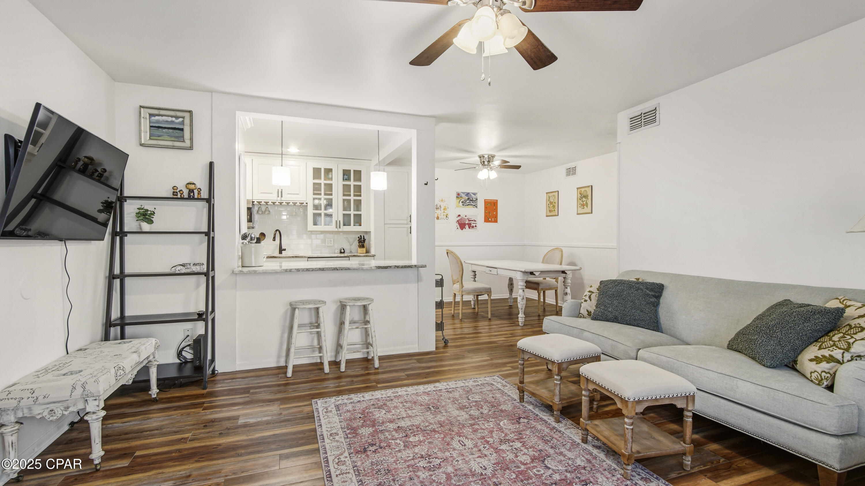 Image 2 For 2100 Beach Drive S102