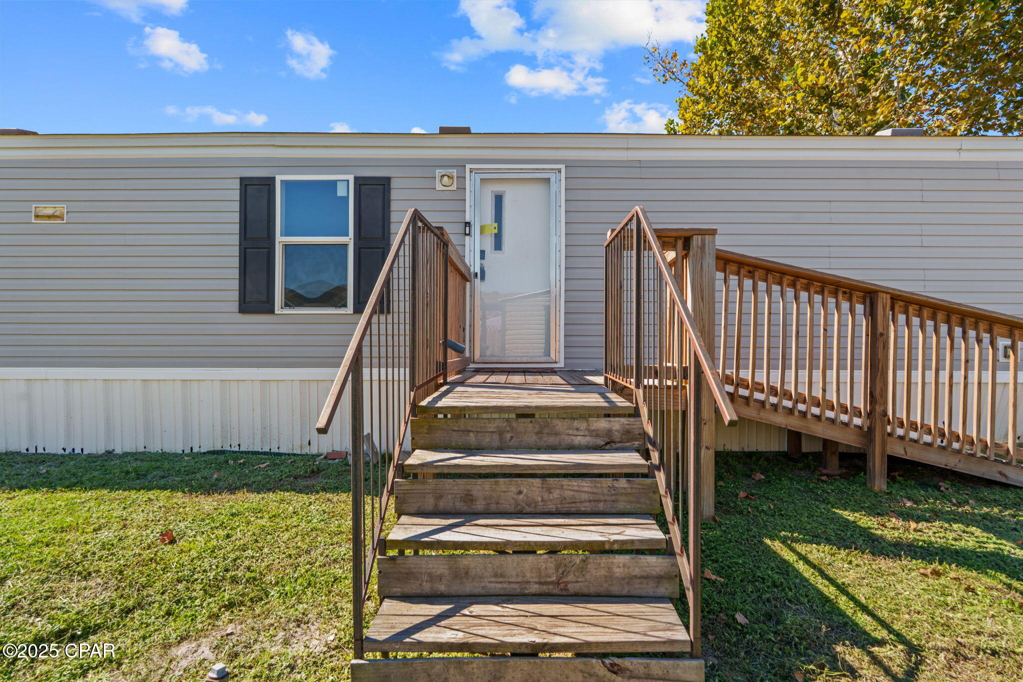 J3byr_q1ibclmeaa4stoixyzf9r5rfml09xmx_djc_m