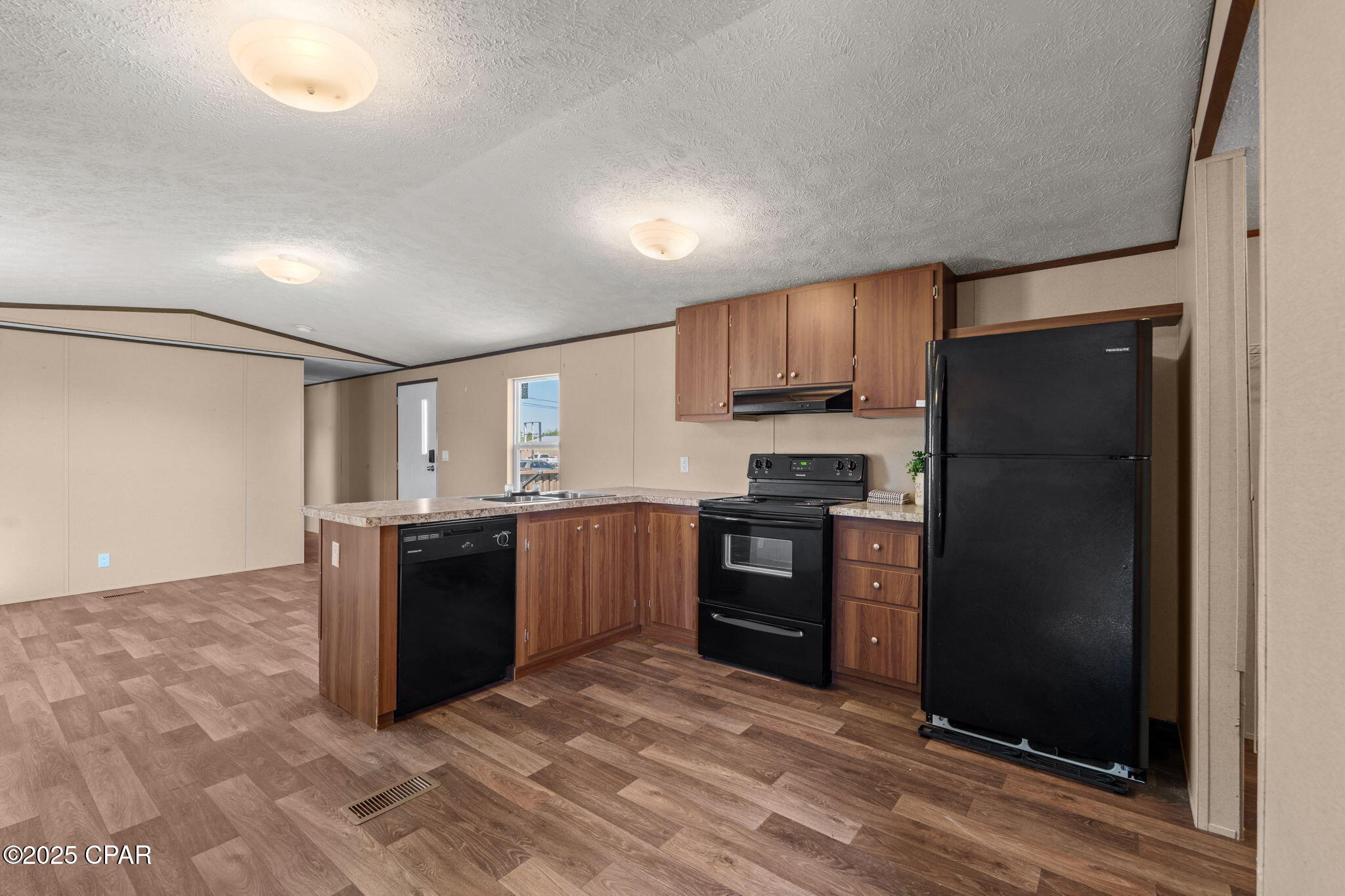 3ae_ktseq8iem3v7khmo_v7 Uncpe8jf09rqxmaddru