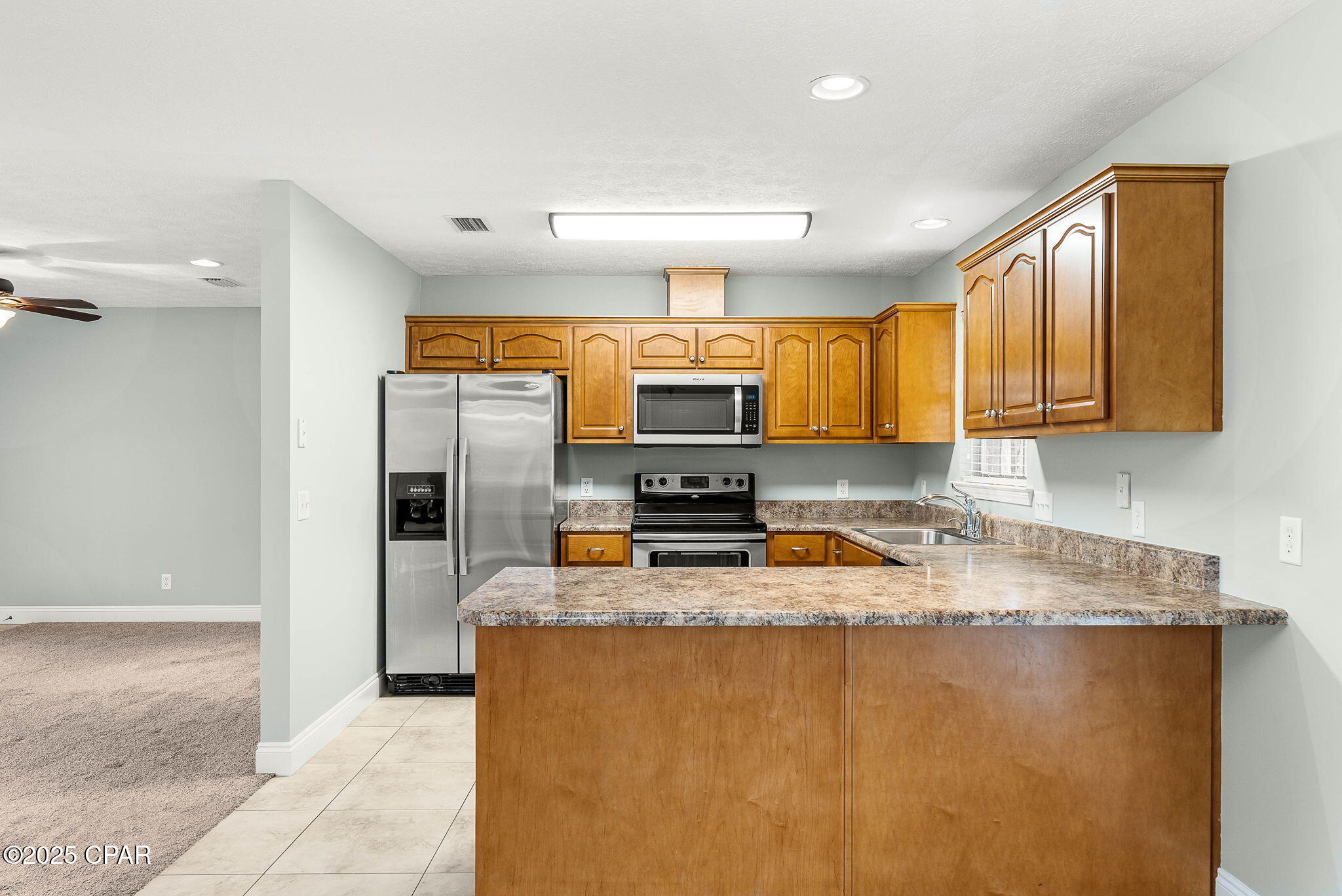 T9fclqkbhado5f1qvm5_nbn8ahnbzaudjn6jbif75aq