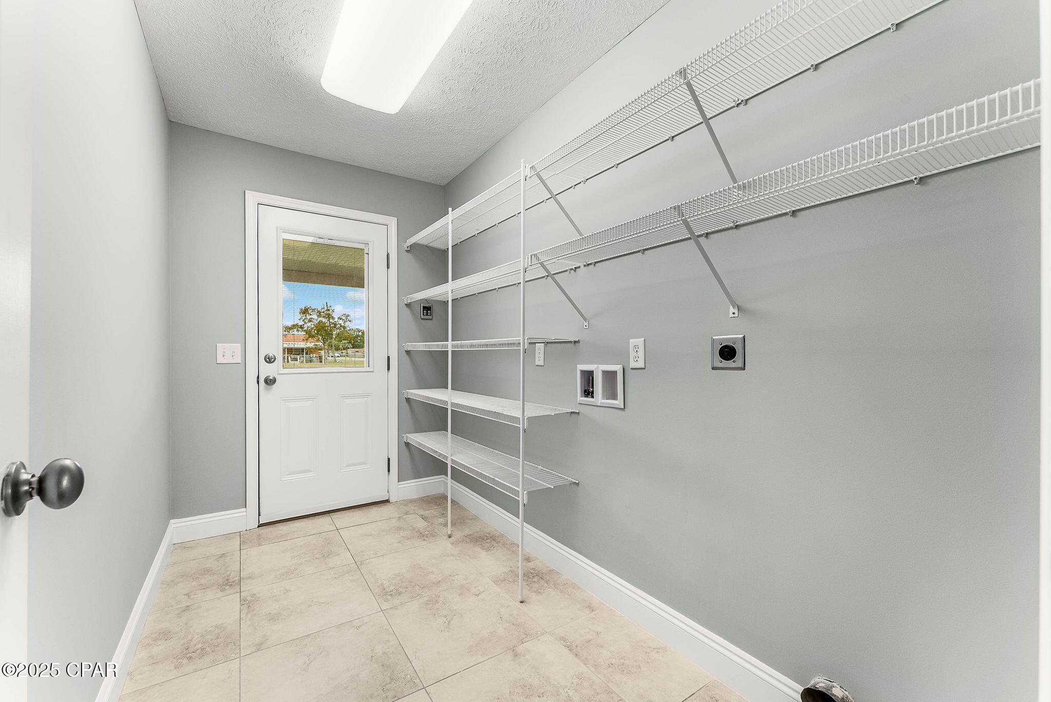 Eeattliy2gvdge_nzgqsi5wmxekjb5u_h_le5ijky1c