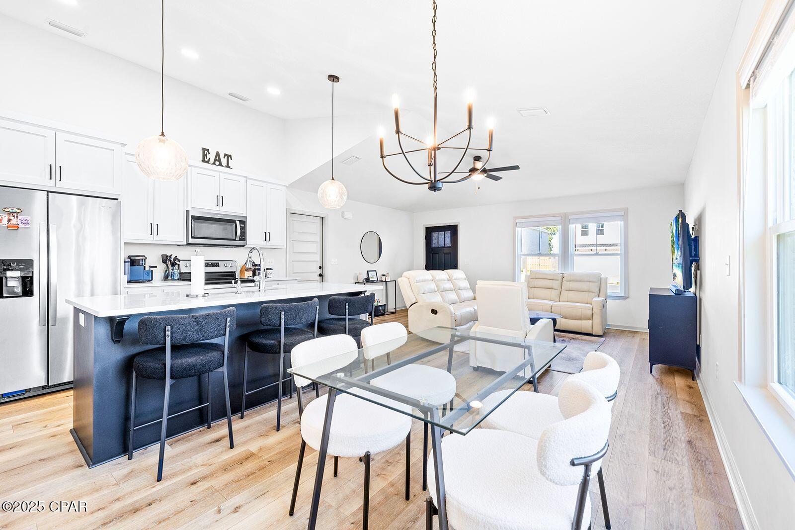 Gre9i50iw294euy7e Dacxeyagsiybgbgzwwsds7hog