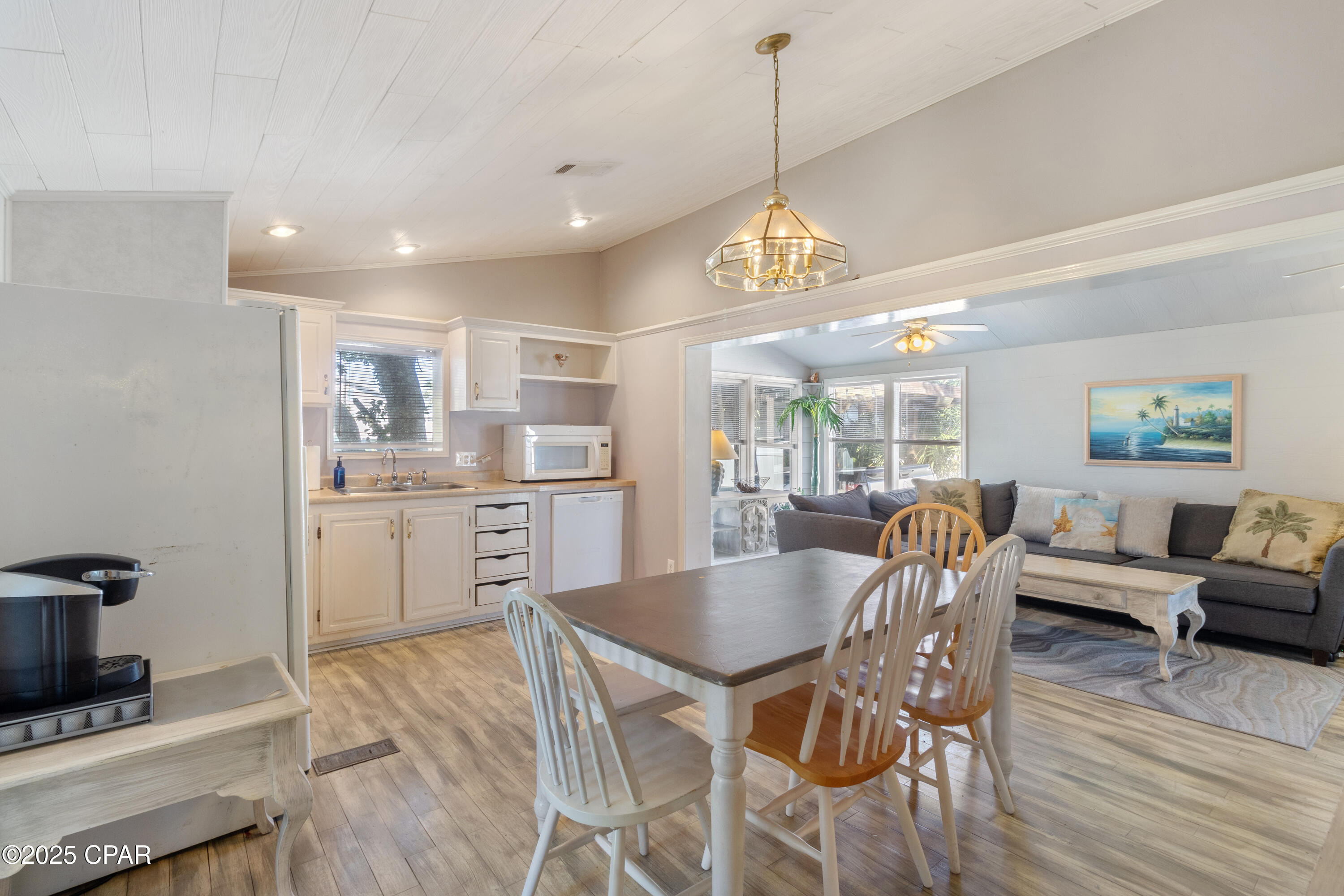 9cfluu3z_0zadf0xa7bdm Ureqqctmg4xxyr9bmfviq