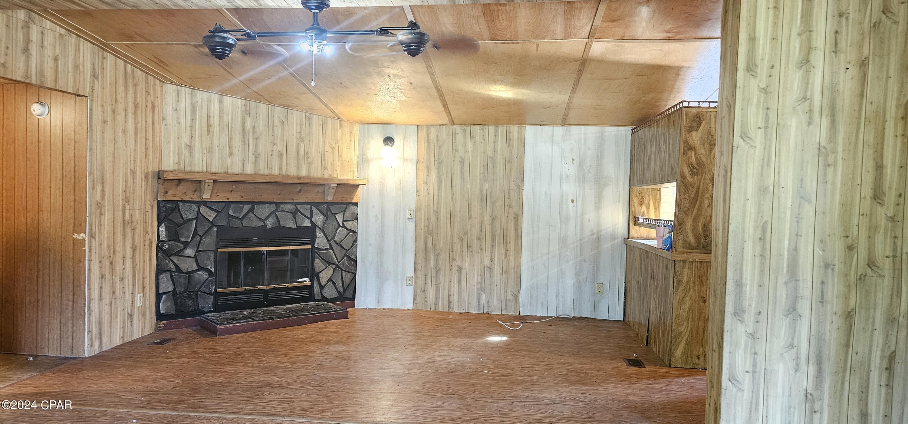 5icrr Xq6wwxww1aqyutffw_jhfq4e3zrgoxr08f8nc