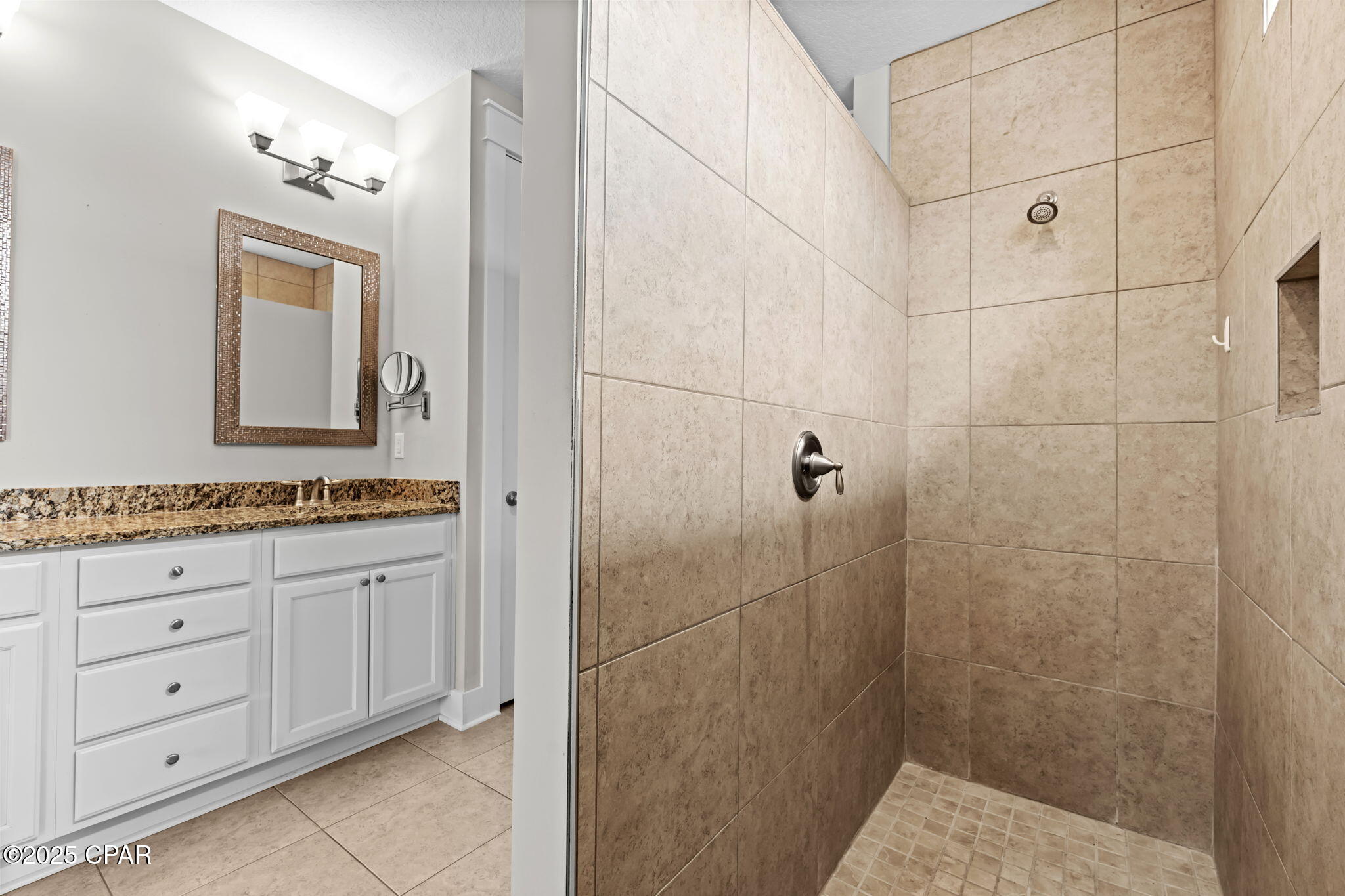 J 7t4zkiwrbnheuhyi7znldw9_uve 3gl9pkg7_jedc