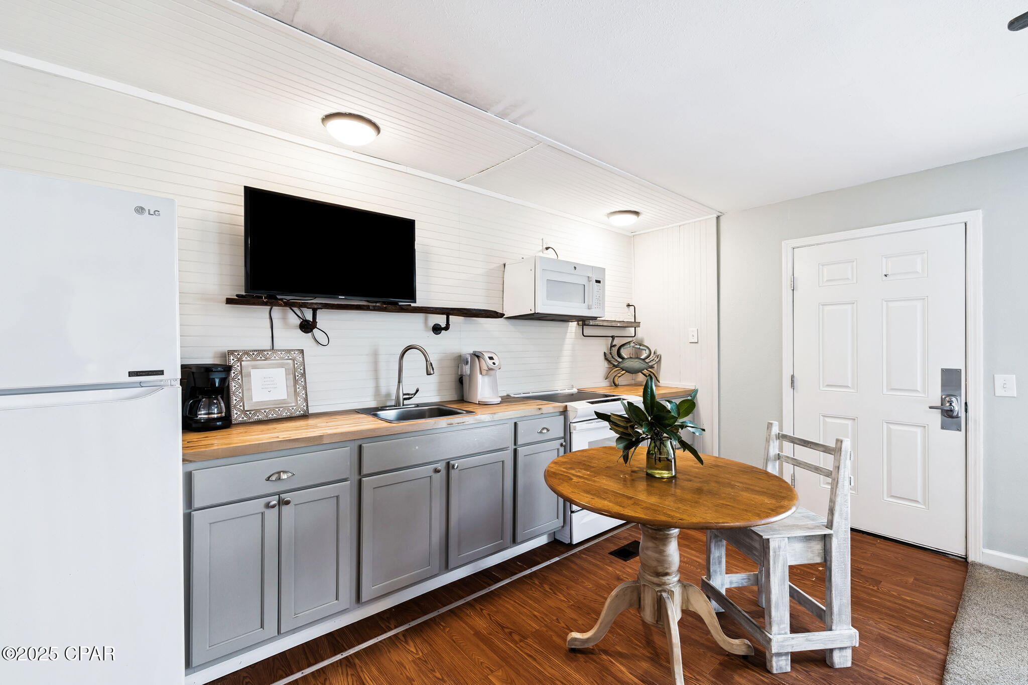 Naiav1rdncrqqryaiqxsdk Jhgb3w 13cnzs4rdcn2s