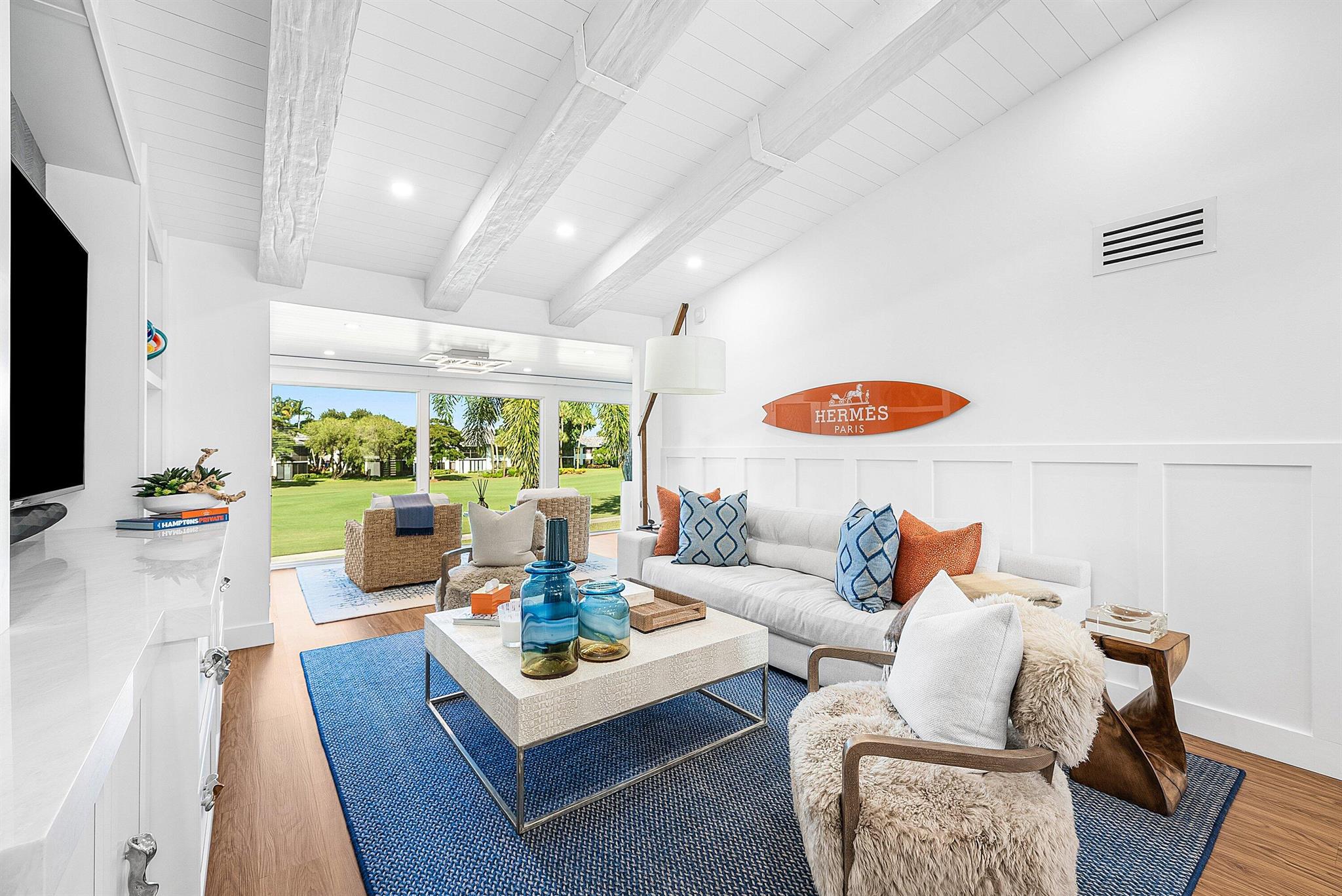 7459 Victory Lane 8805