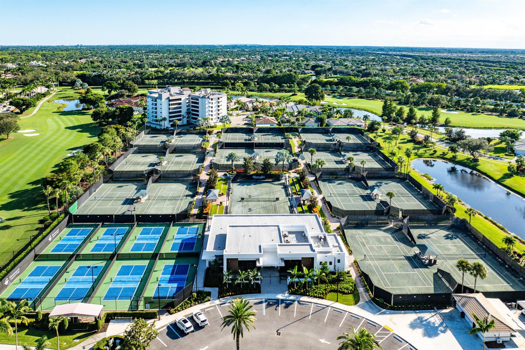 7459 Victory Lane 8805