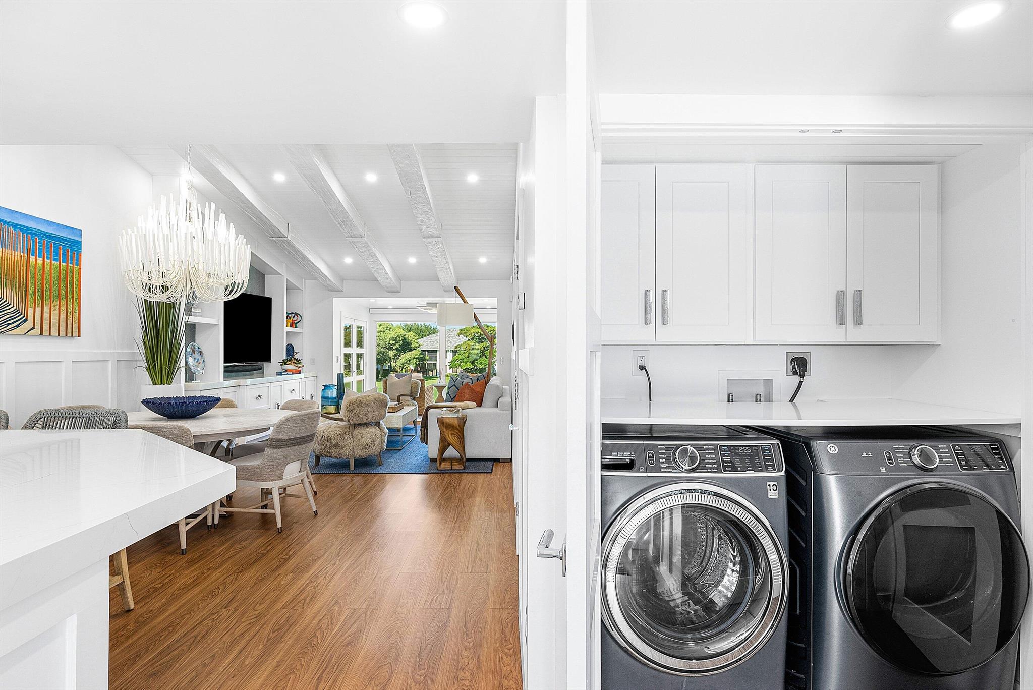 7459 Victory Lane 8805