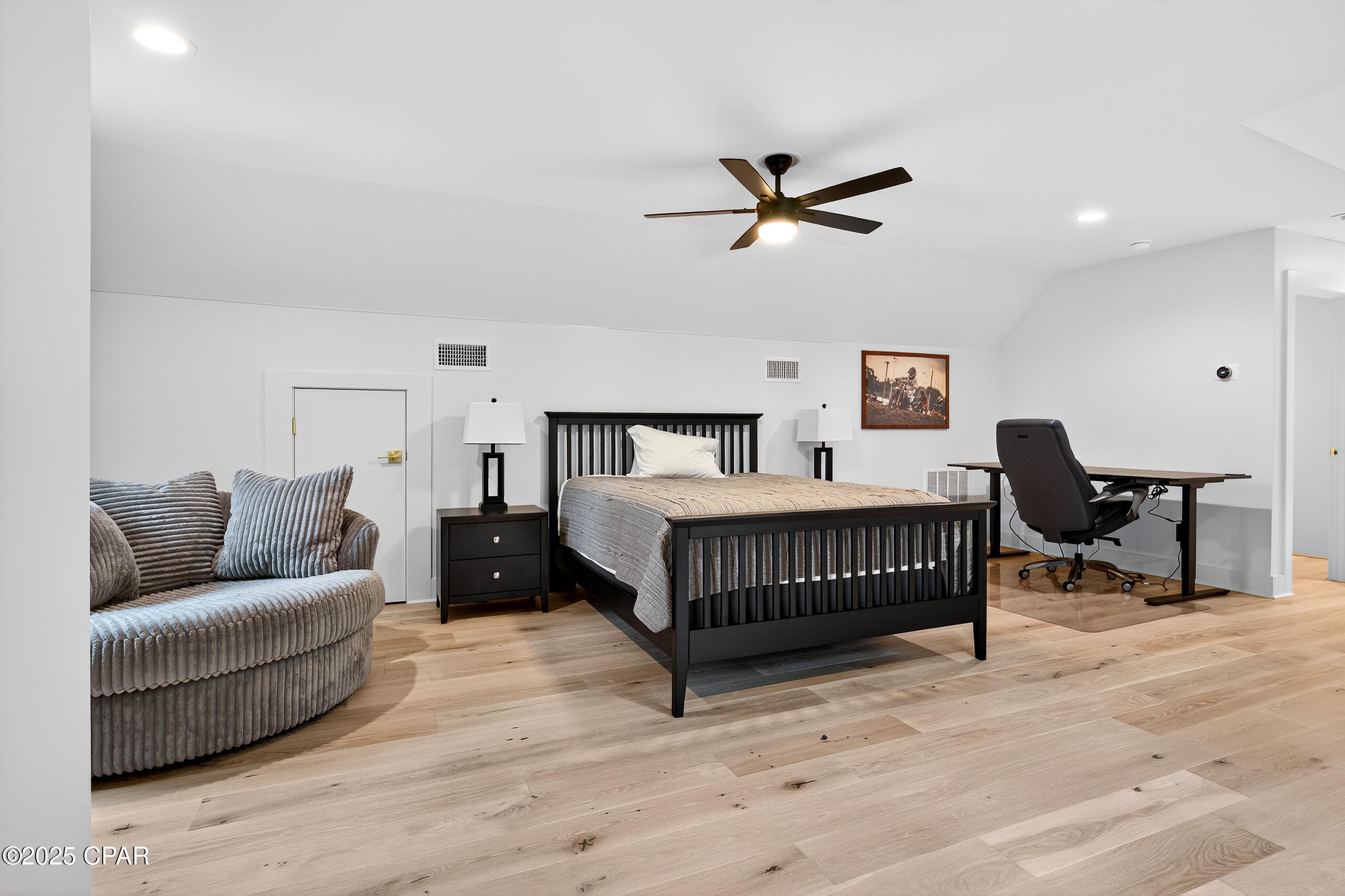 Gu_mngmyo0inph62uhjyzapjgqxlb_v5gdtzvmdbcx4