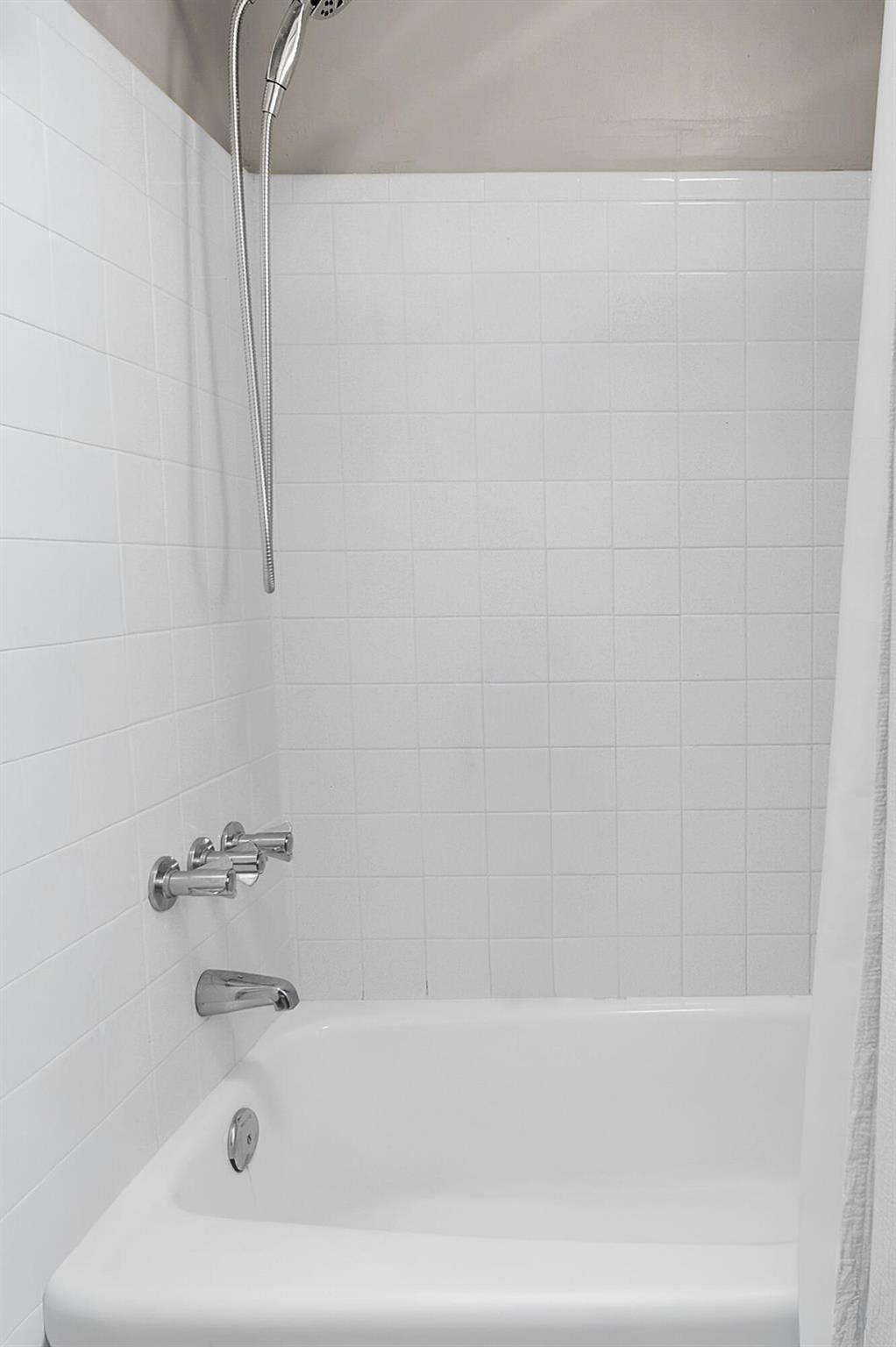 312 NE 17th Avenue 202