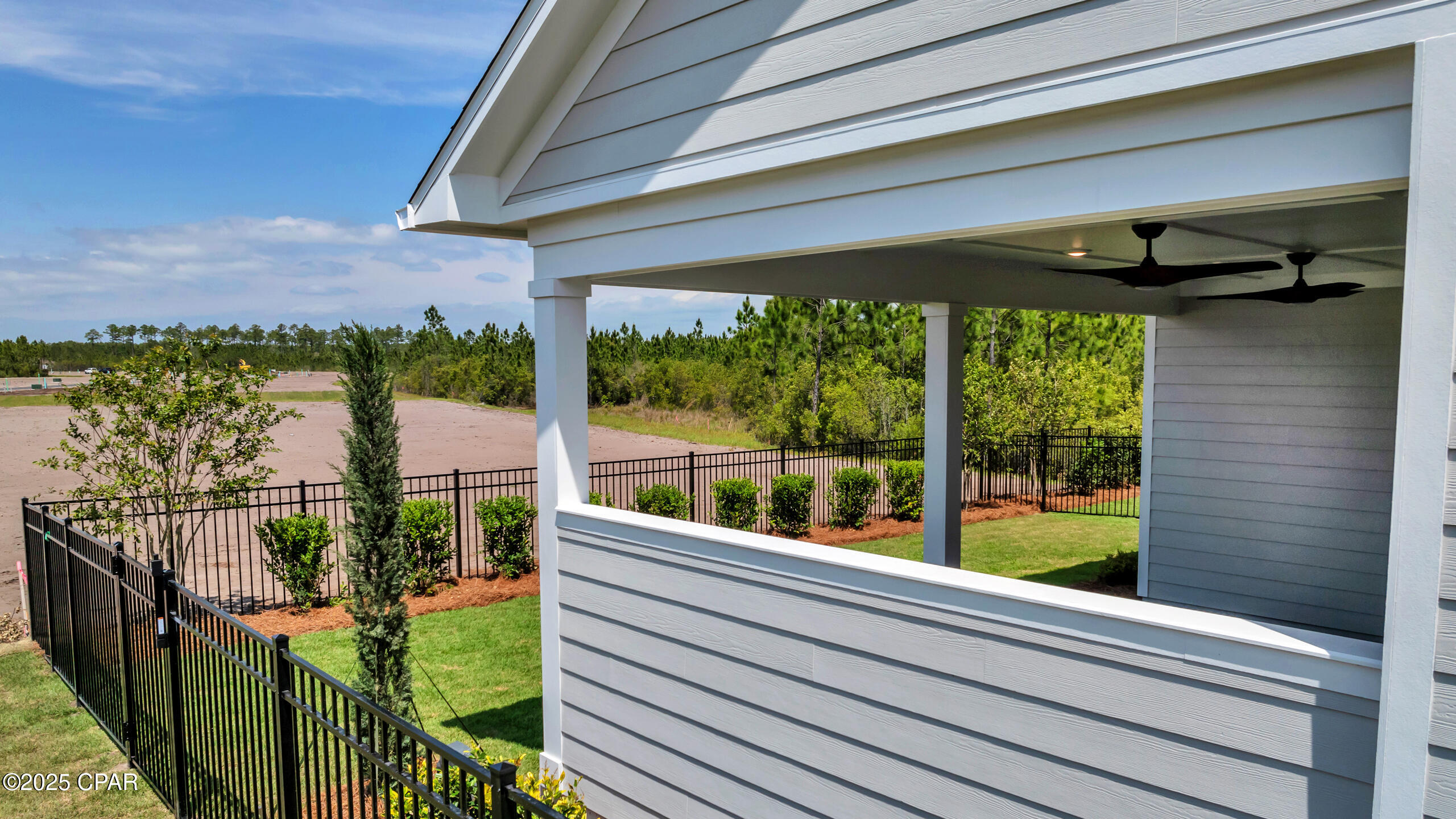 Yrix8qfoyq21rur_p89tg7salj6x_lw21gcntelexfw