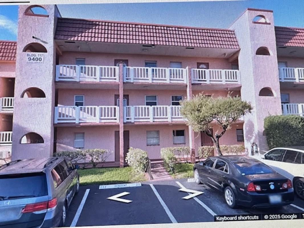 Sunrise Lakes 117 Condo