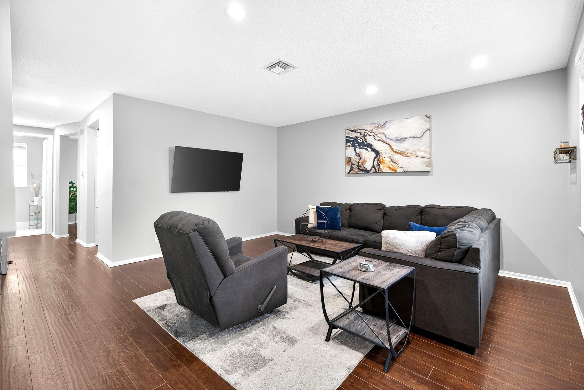 Image to showcase the property located at 4118 Greenway Drive