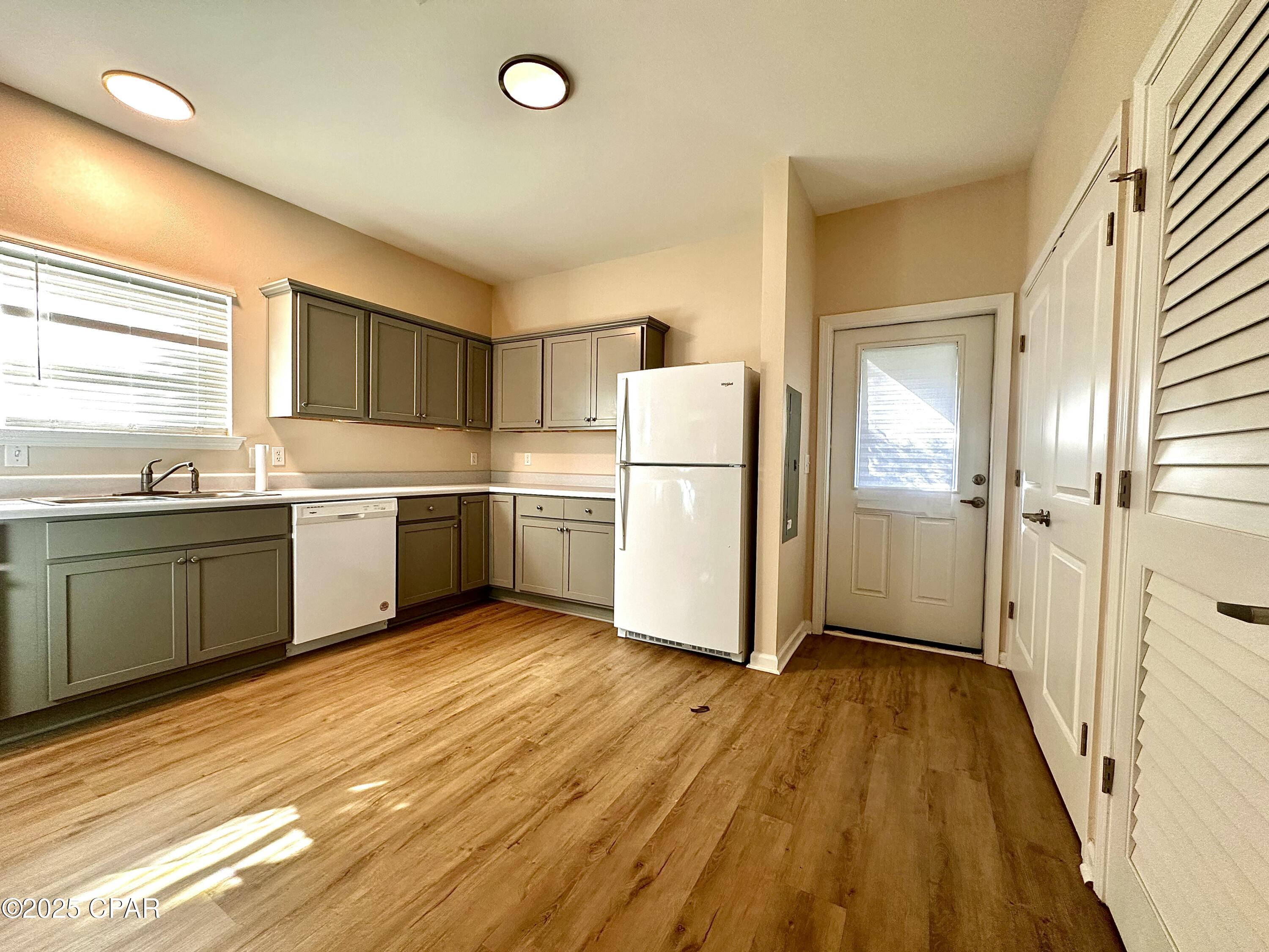 V88hdl2u4lkvh2p2s11nhbrz3o4vinb_8jmhyinpfhs