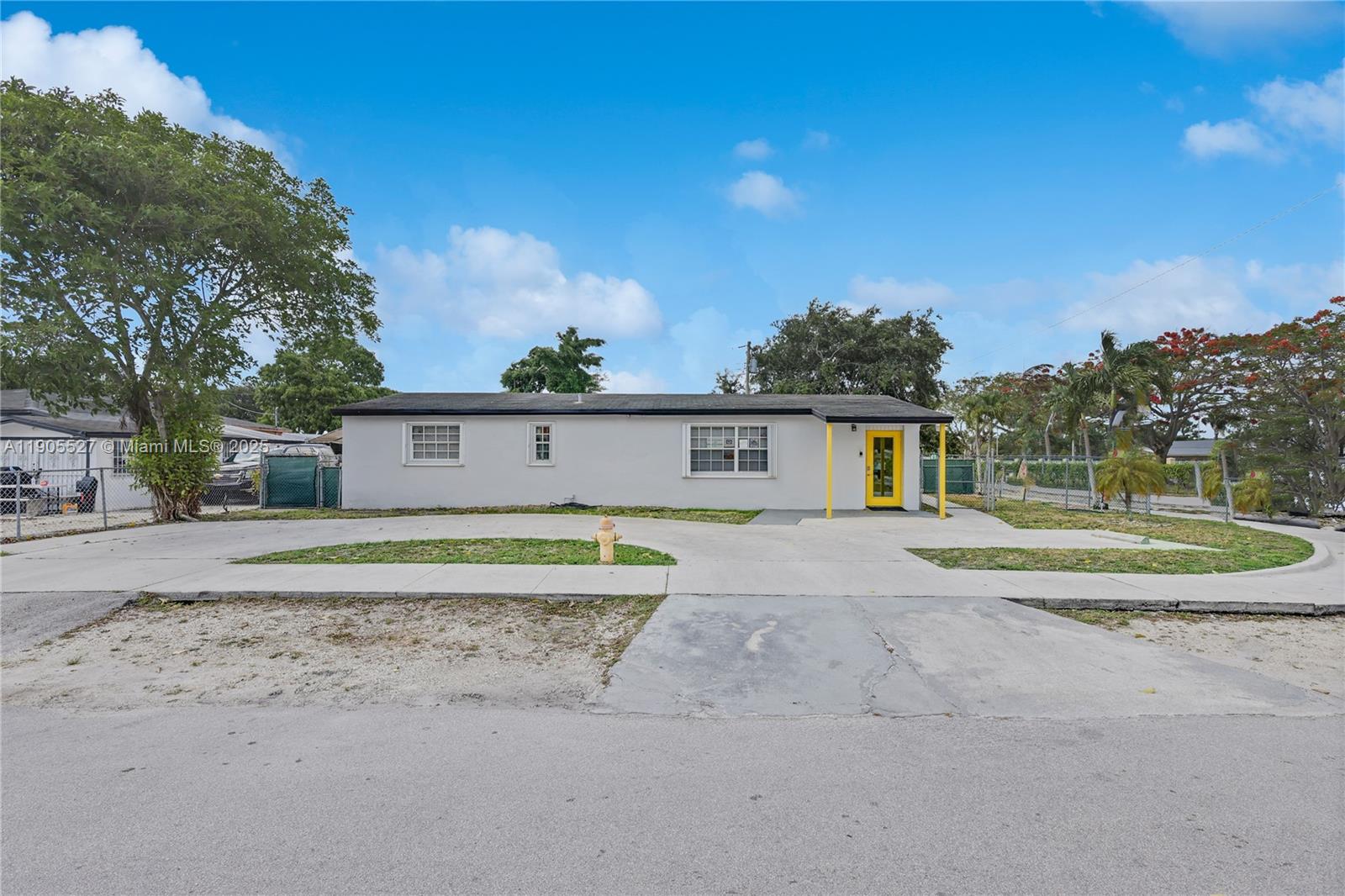 2570 152nd Ter Unit , Miami Gardens, Florida 33054