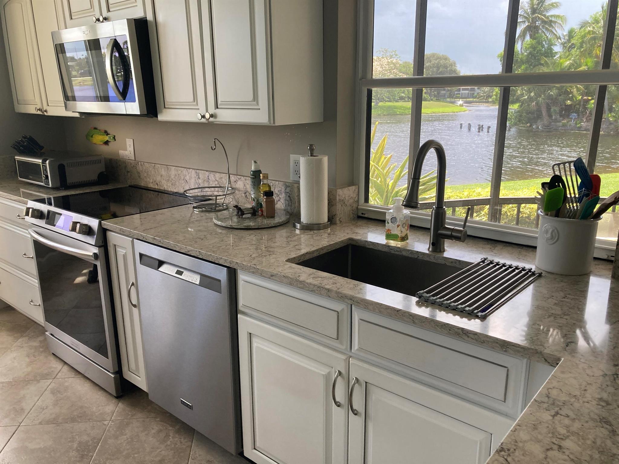 Image to showcase the property located at 16913 Waterbend Drive 165