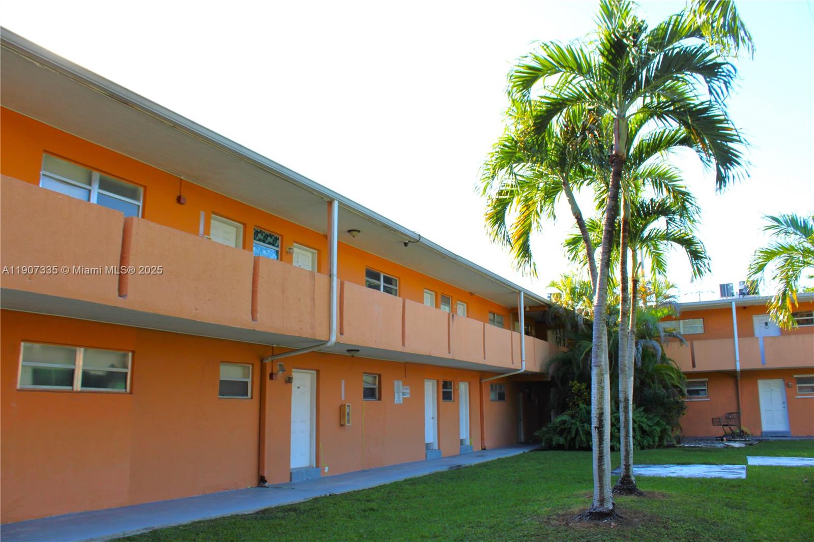 Villas At Cutler Bay Cond