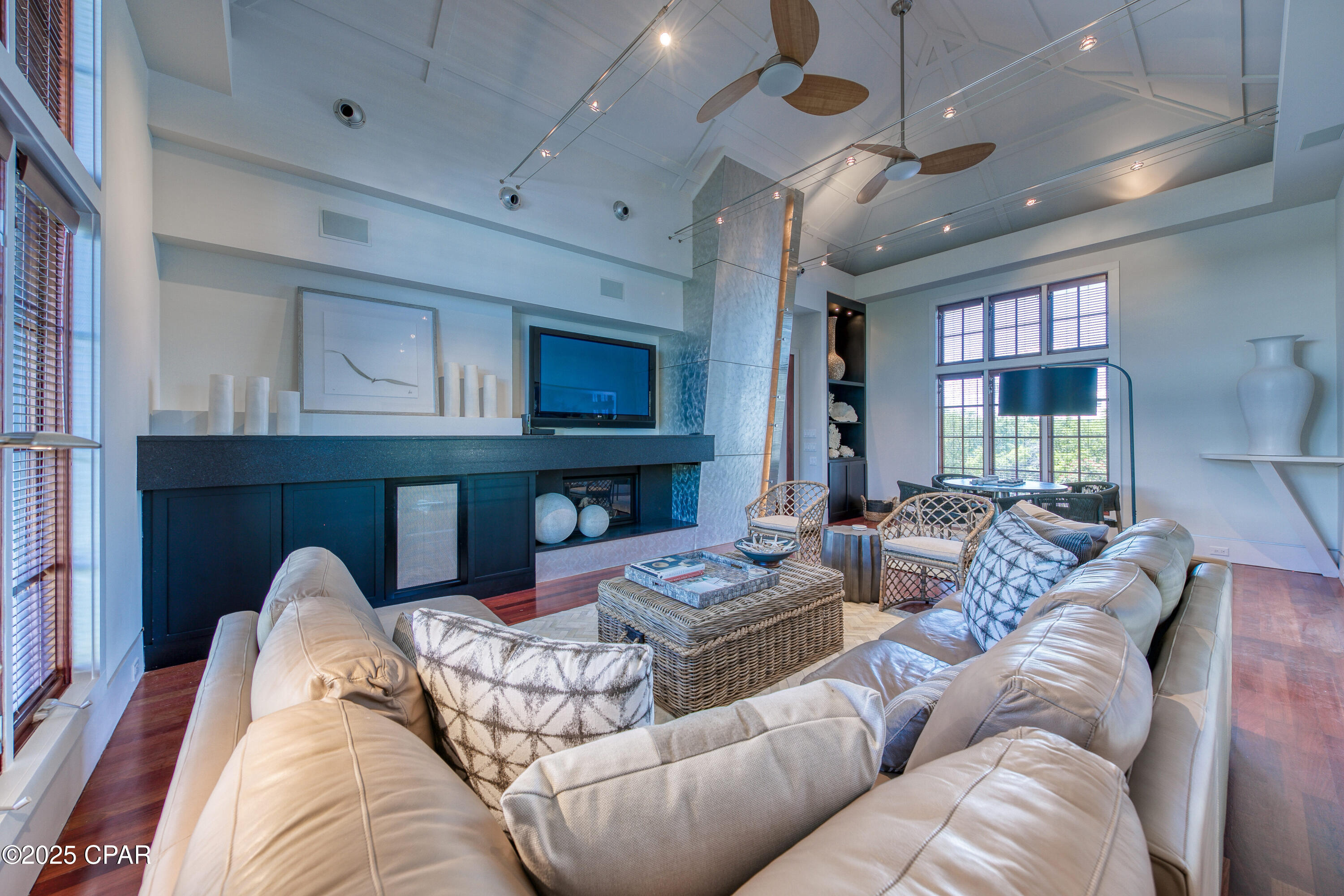 Ov5trigv_atp03ojrfurk Eyezeprq44x7afdutokx4