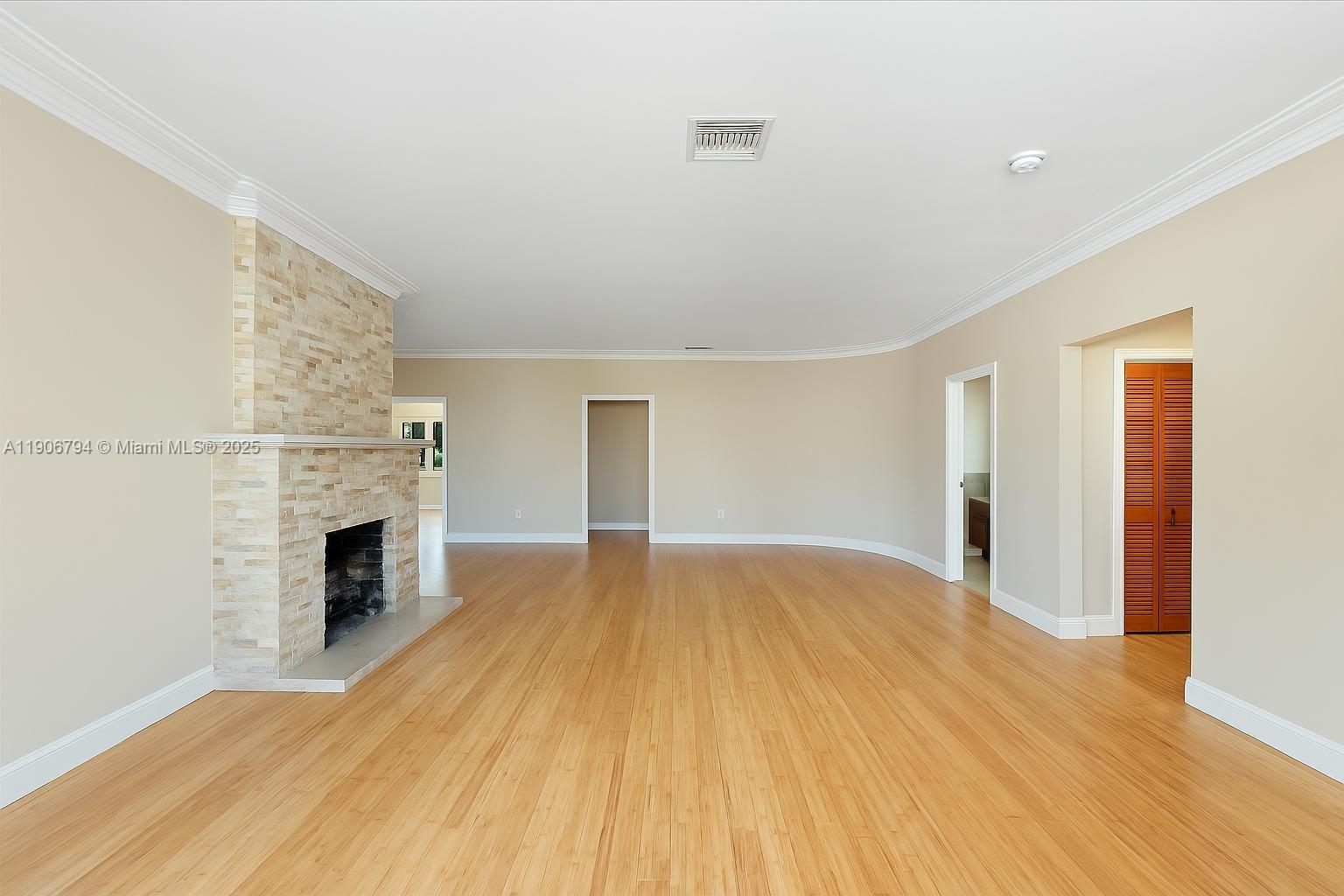 9457 Carlyle Ave, Surfside, Florida 33154