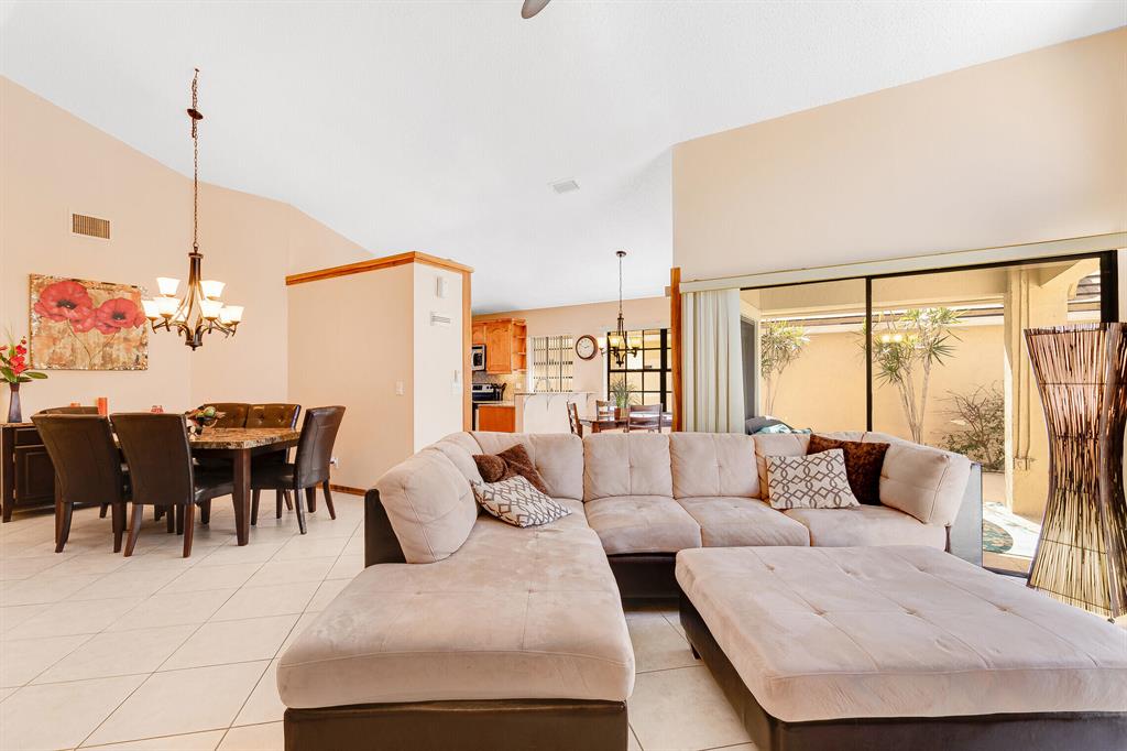 Homes for sale in Boynton Beach, FL | 6859 Bitterbush Pl, Boynton Beach, FL 33472 | MLS# R10697022