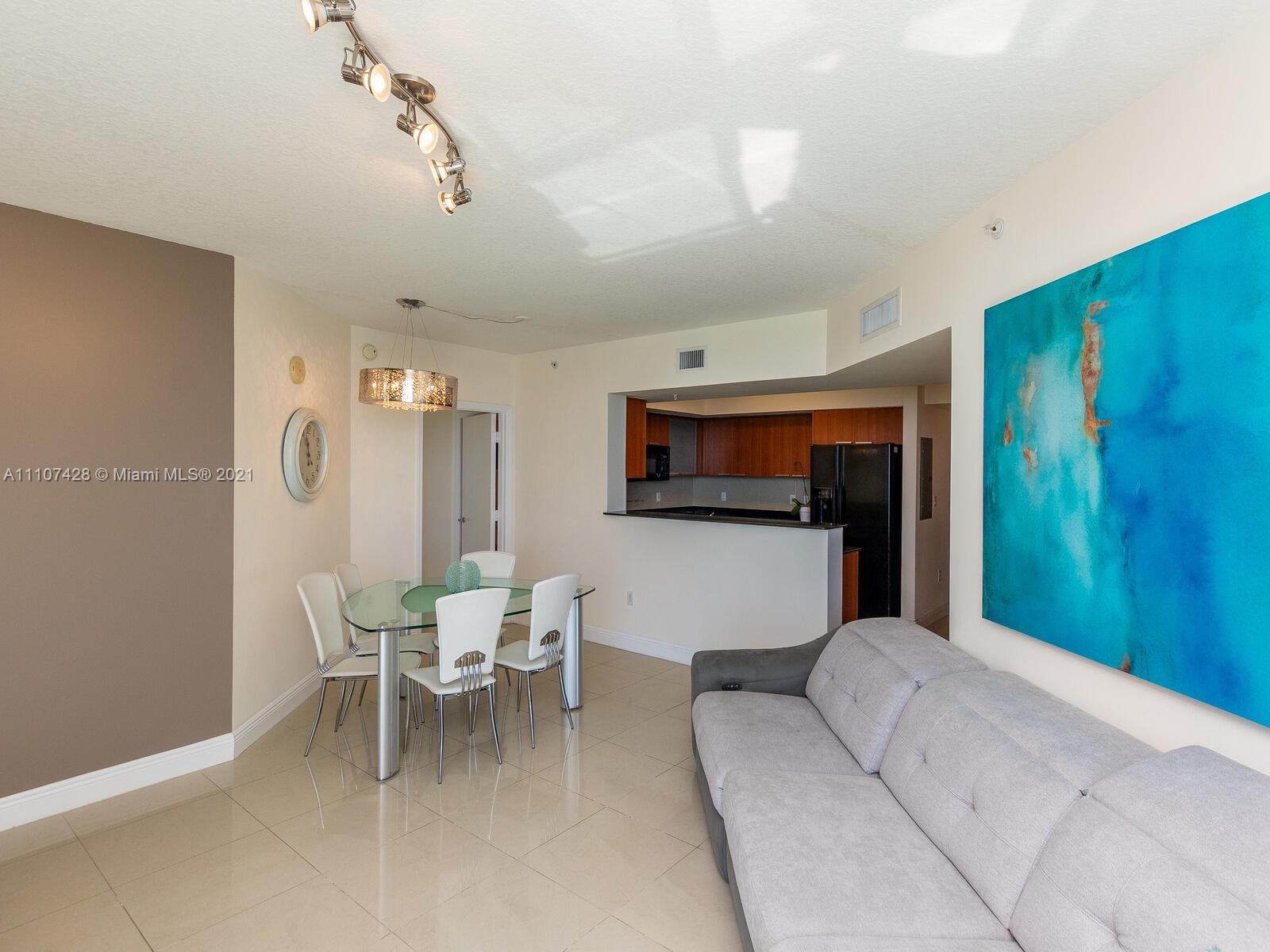 Apartamento para Alugar em Sunny Isles Beach, FL