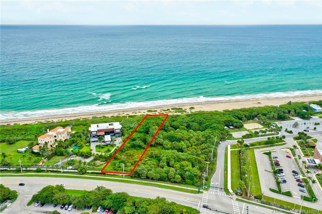 Detached for sale in Hutchinson Island FL at Lot 16 NE Doubloon Drive