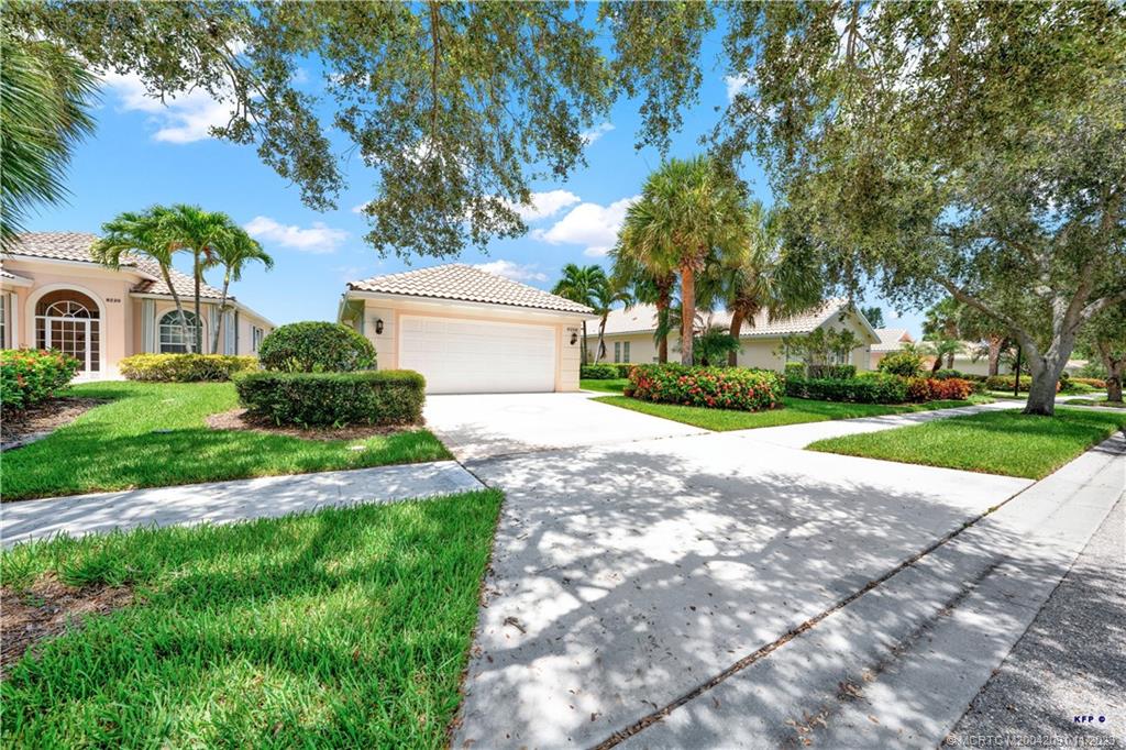 8208 SE Palm Hammock Lane, Hobe Sound, FL 