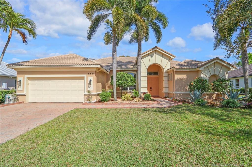 869 SW Blue Stem Way, Stuart, FL 