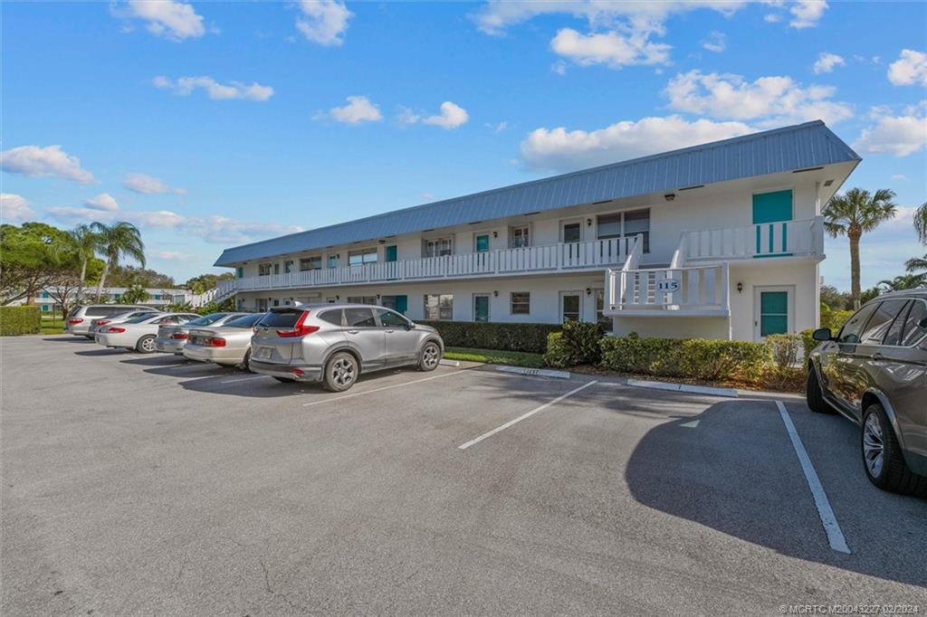 2929 SE Ocean Boulevard 115-1, Stuart, FL 