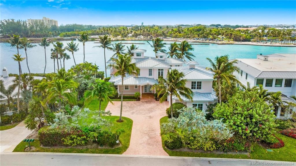 81 Lighthouse Drive, Jupiter Inlet Colony, FL 33469