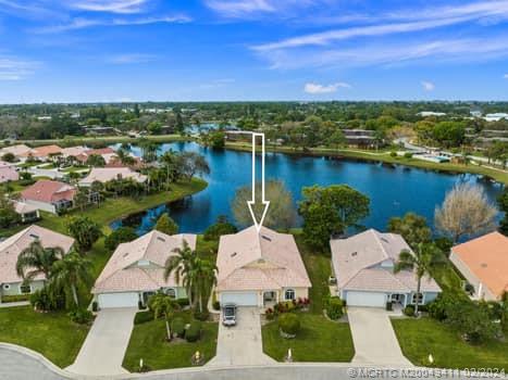 6008 SE Walkers Cay Court, Stuart, FL 34997