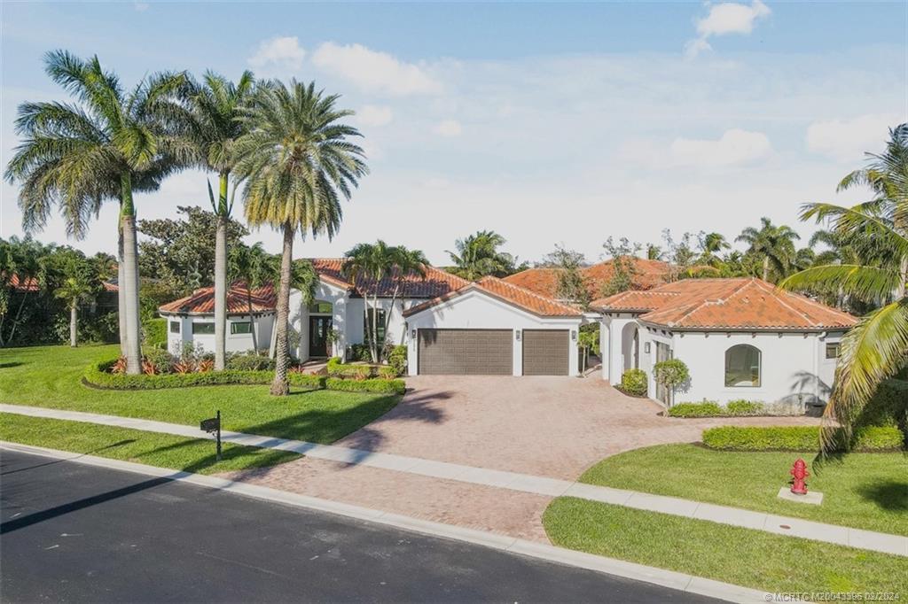 Detached for sale in Hobe Sound FL at 9979 SE Osprey Pointe Drive in