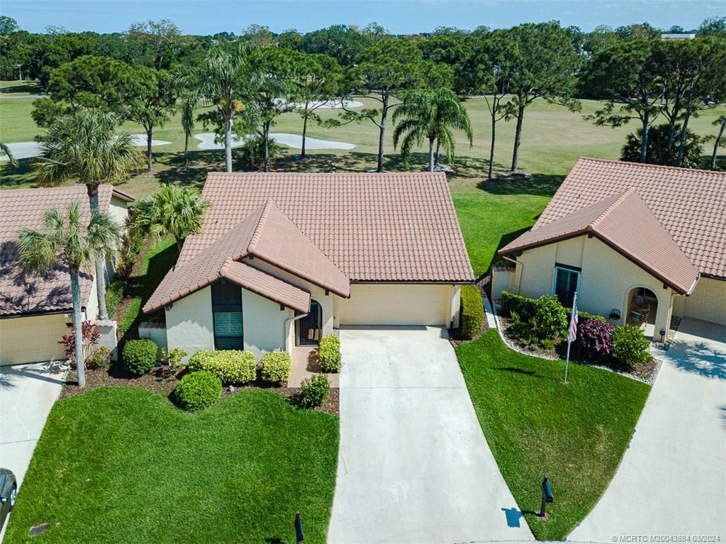 2564 SW Bobalink Circle, Palm City, FL 