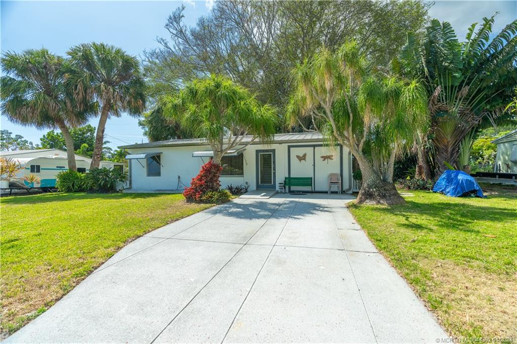 2556 NE Letitia Street, Jensen Beach, FL 34957