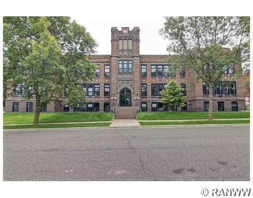 1105 Main (Unit 5) Street , Eau Claire, WI