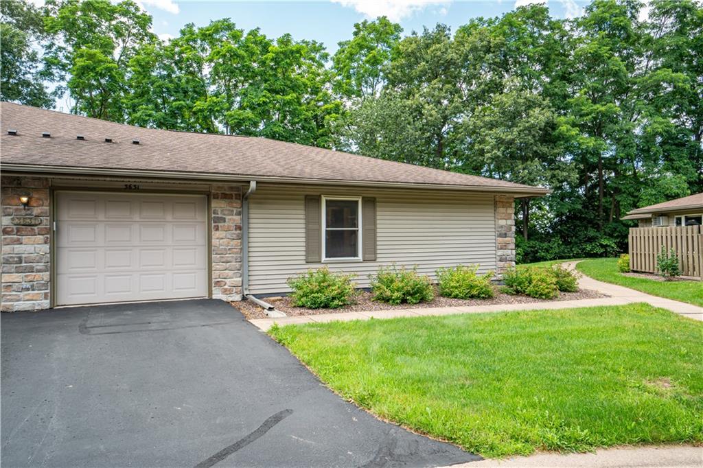 3631 Oak Tree Lane , Eau Claire, WI