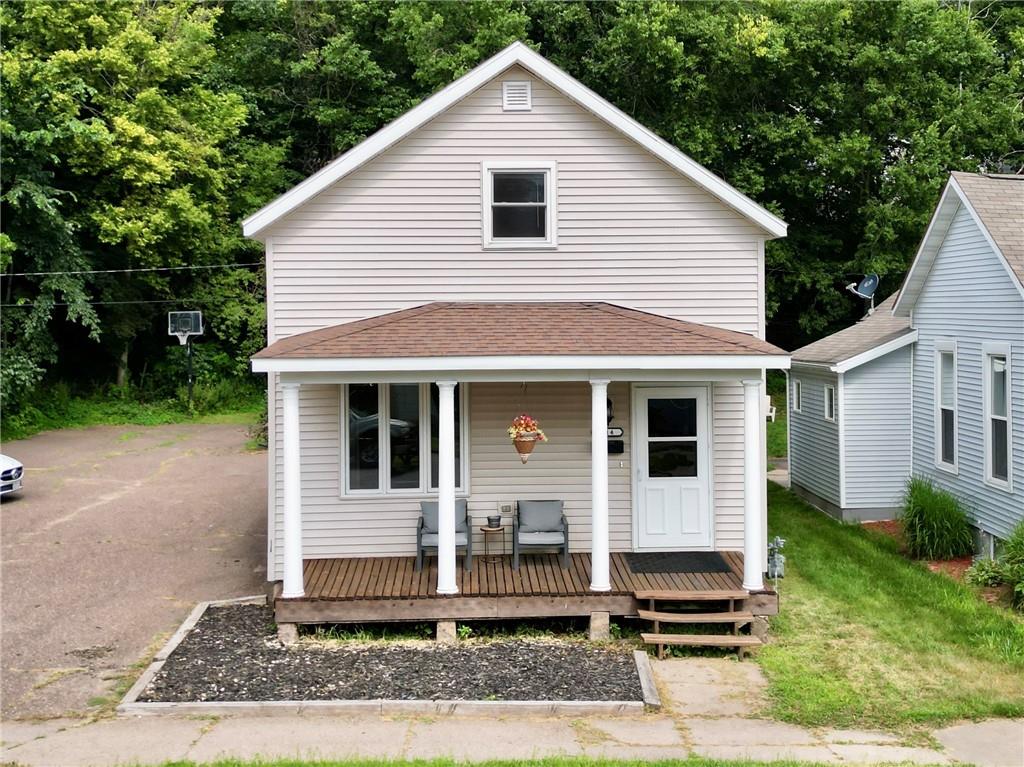 214 W Willow Street , Chippewa Falls, WI